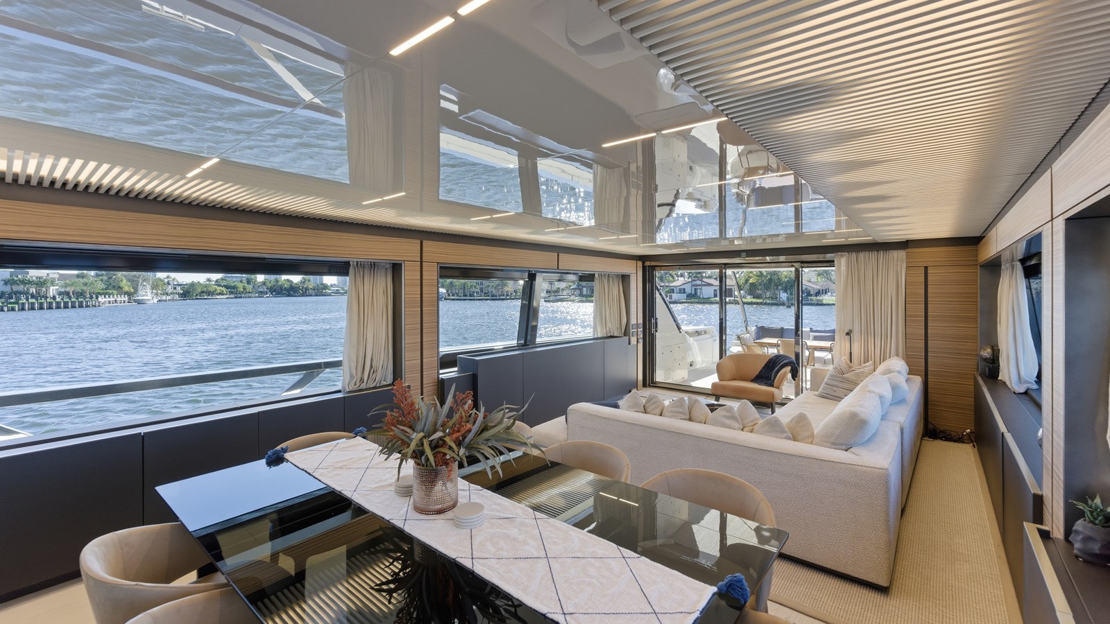 2018 Ferretti Yachts 920 – photo 34