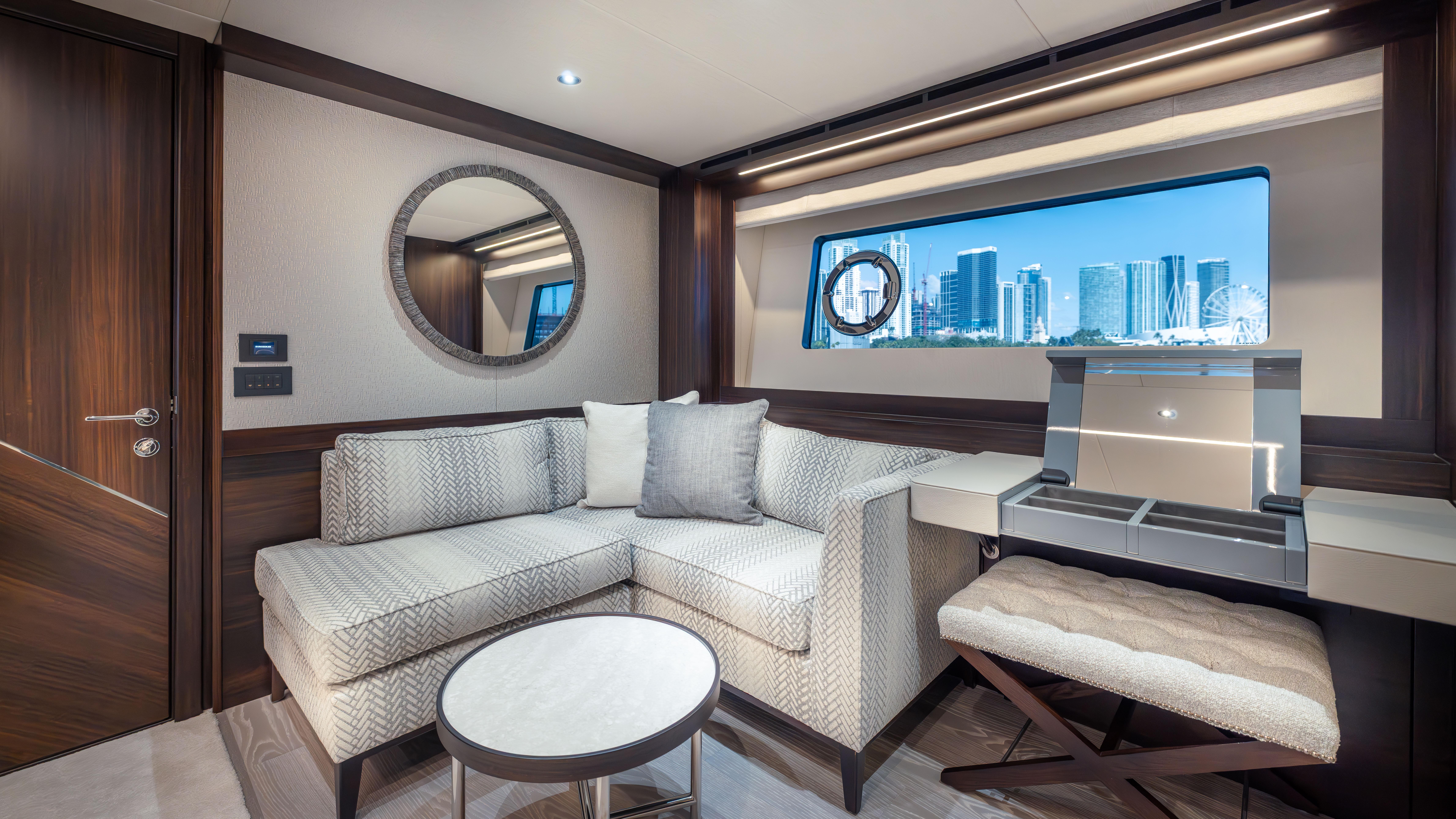 2025 Sunseeker 88 Yacht – photo 24