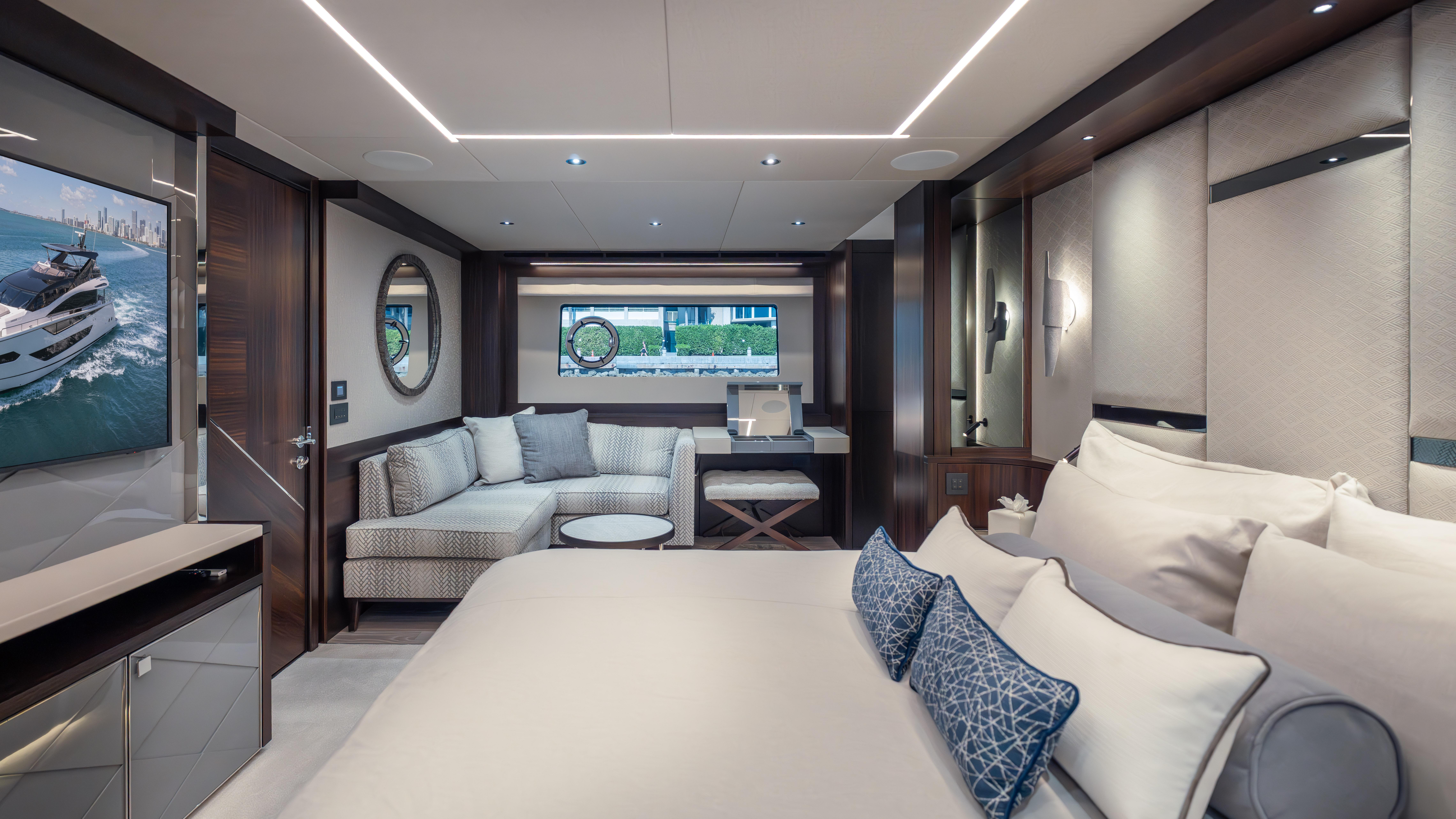 2025 Sunseeker 88 Yacht – photo 25