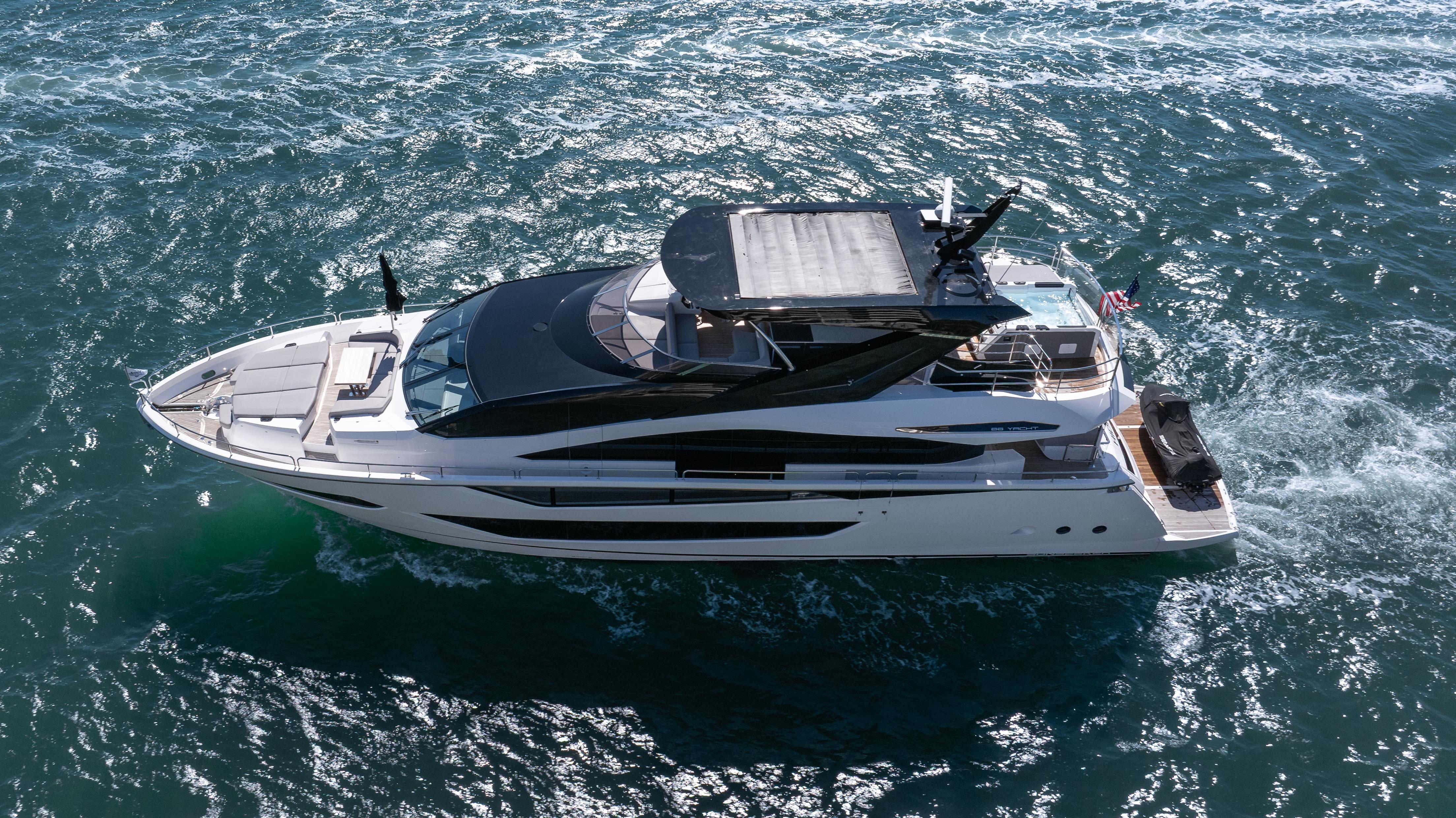 2025 Sunseeker 88 Yacht – photo 14