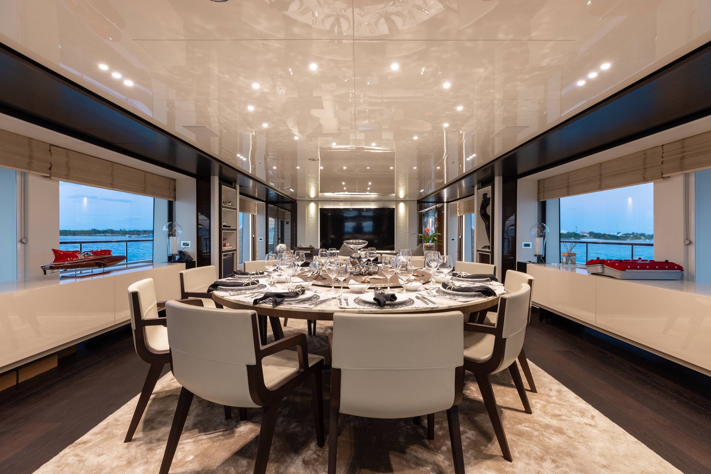 Benetti Custom Built – photo 8