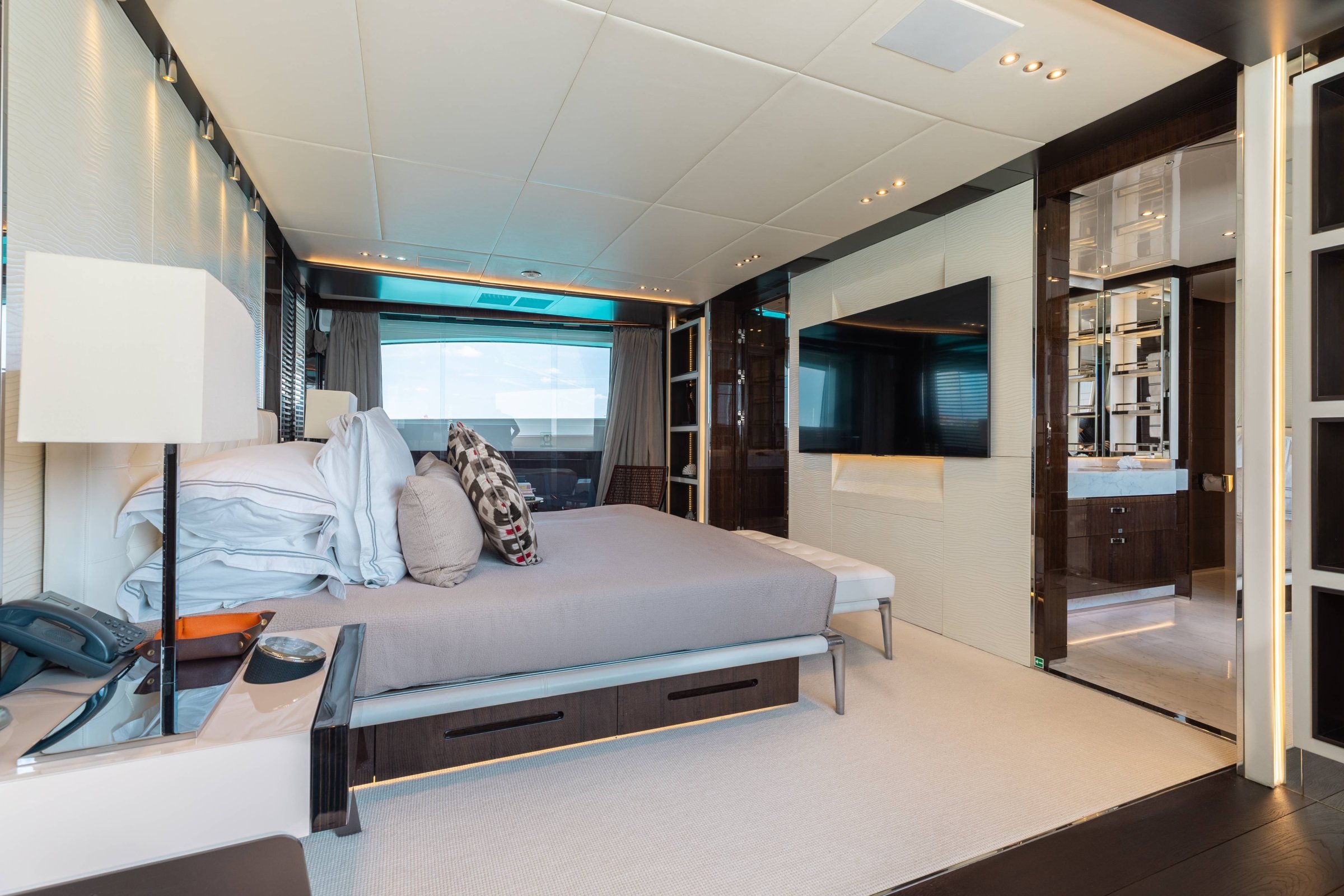 Benetti Custom Built – photo 11
