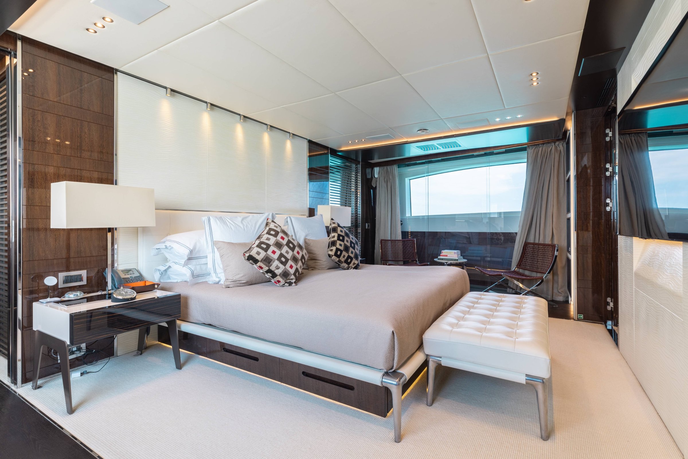 Benetti Custom Built – photo 12
