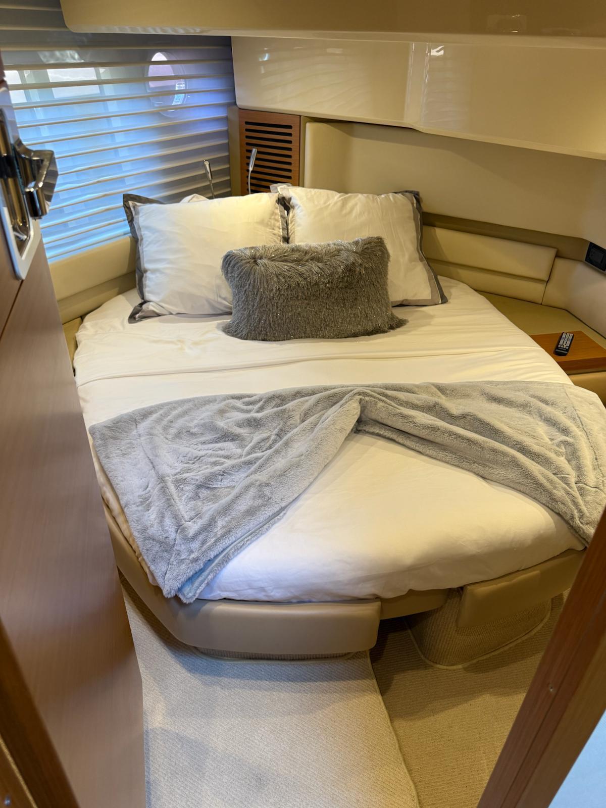 2014 Azimut 45 Flybridge – photo 12
