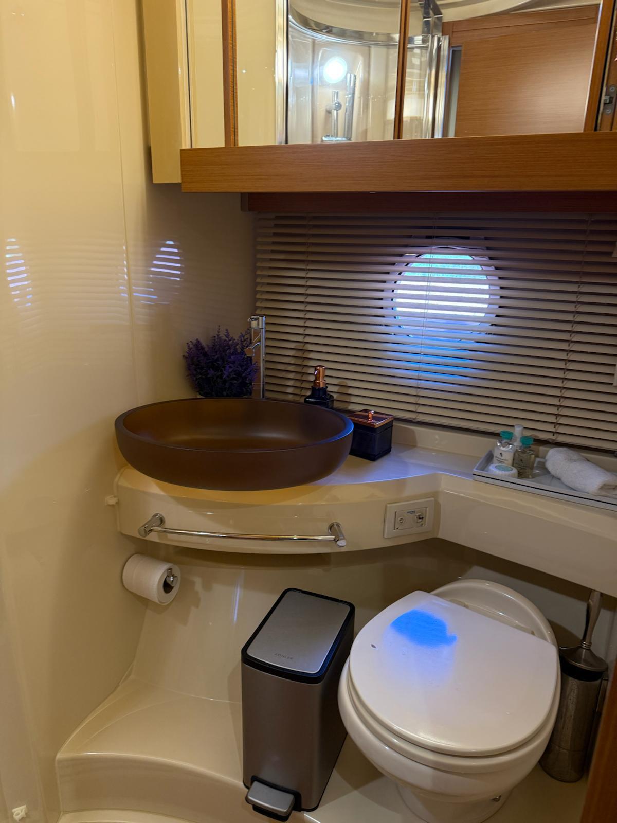 2014 Azimut 45 Flybridge – photo 13
