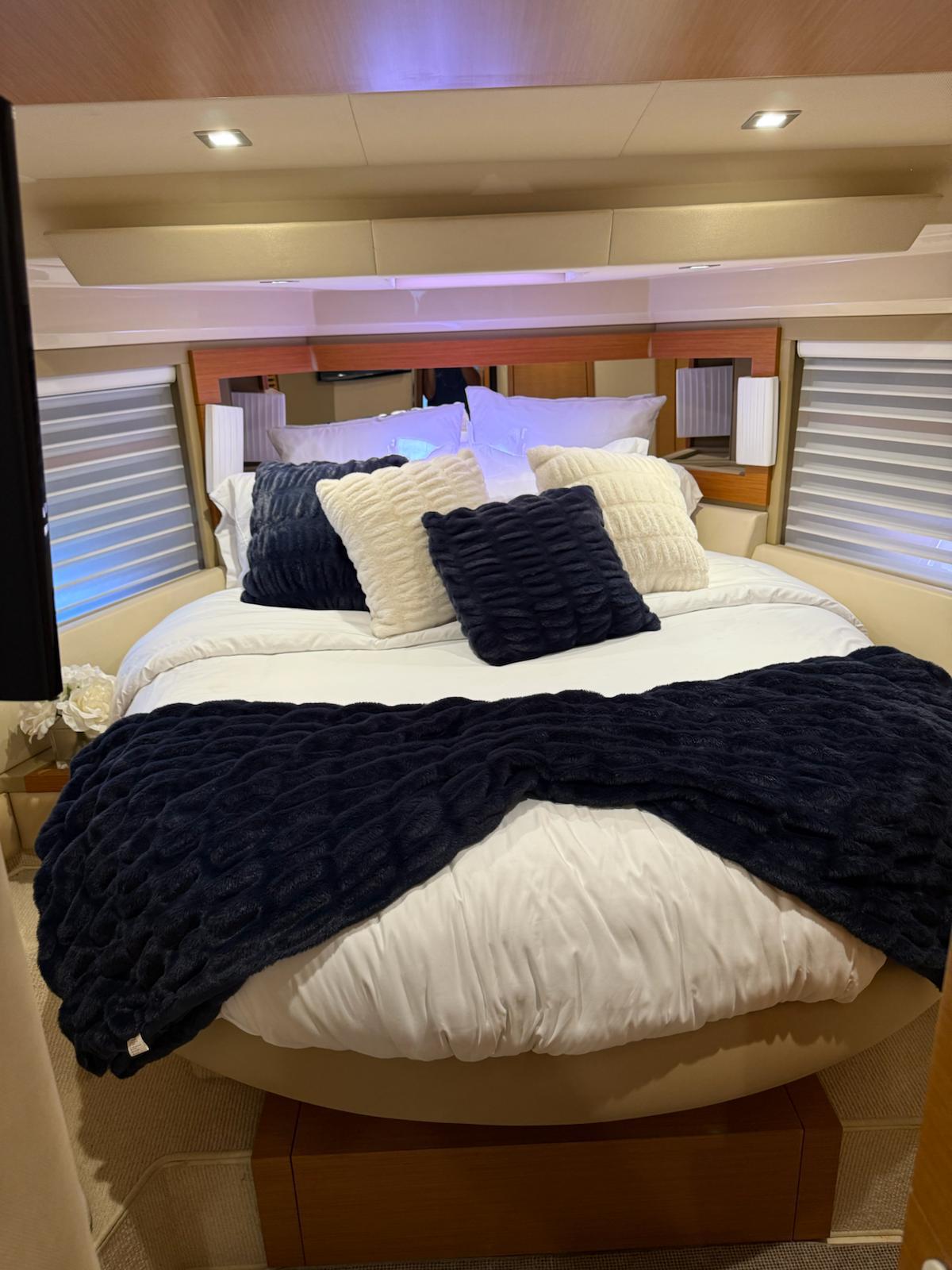 2014 Azimut 45 Flybridge – photo 14
