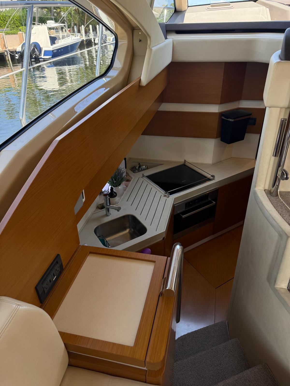 2014 Azimut 45 Flybridge – photo 17