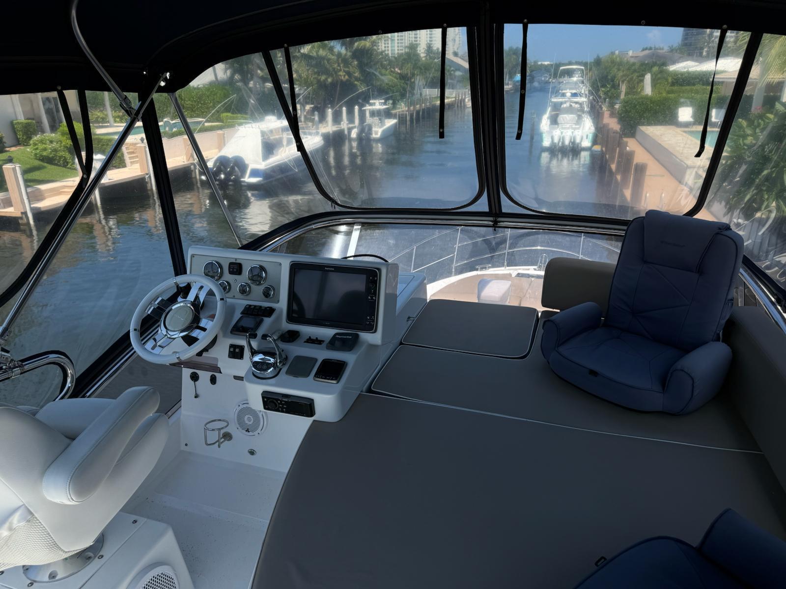 2014 Azimut 45 Flybridge – photo 3