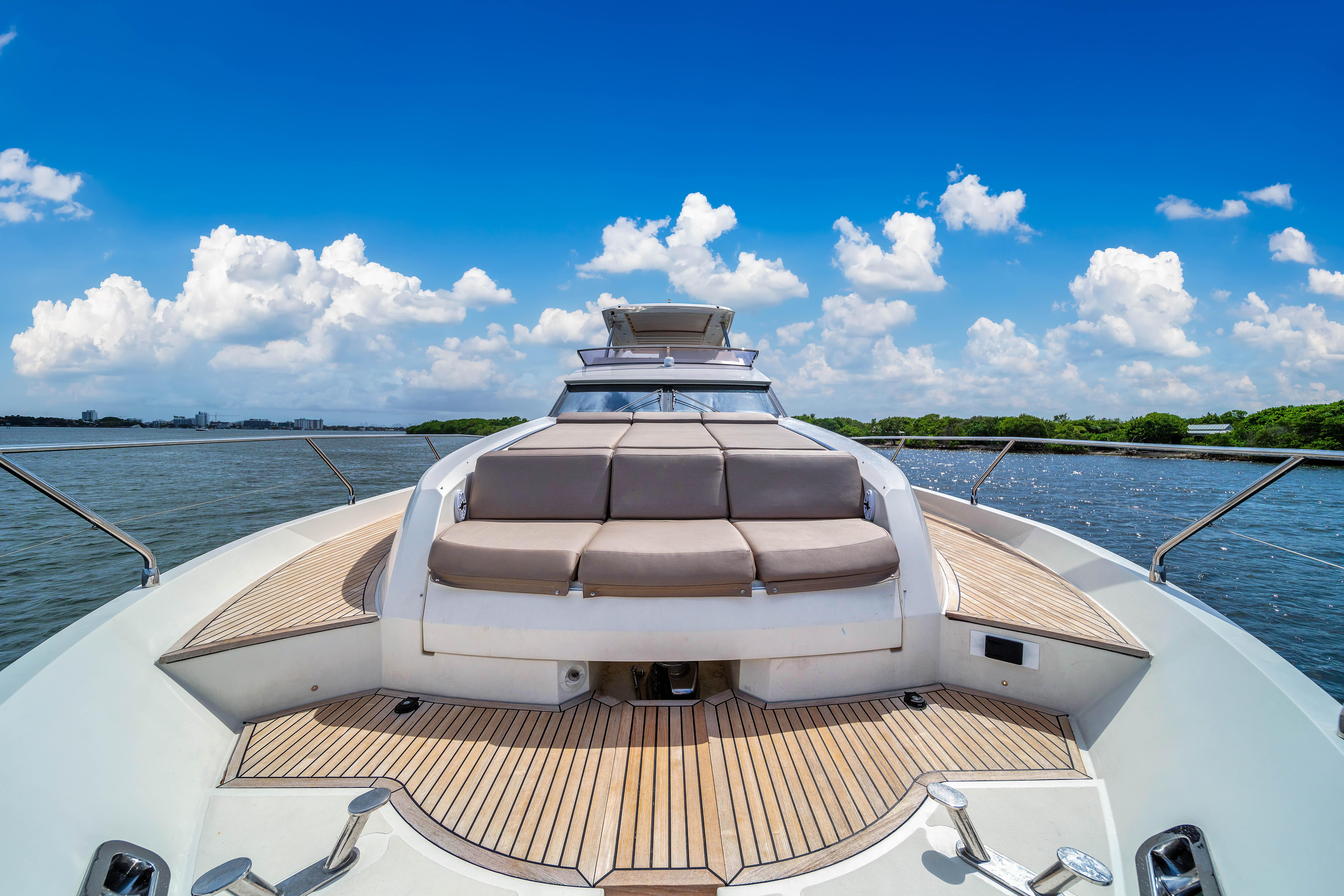 2015 Prestige 750 – photo 8