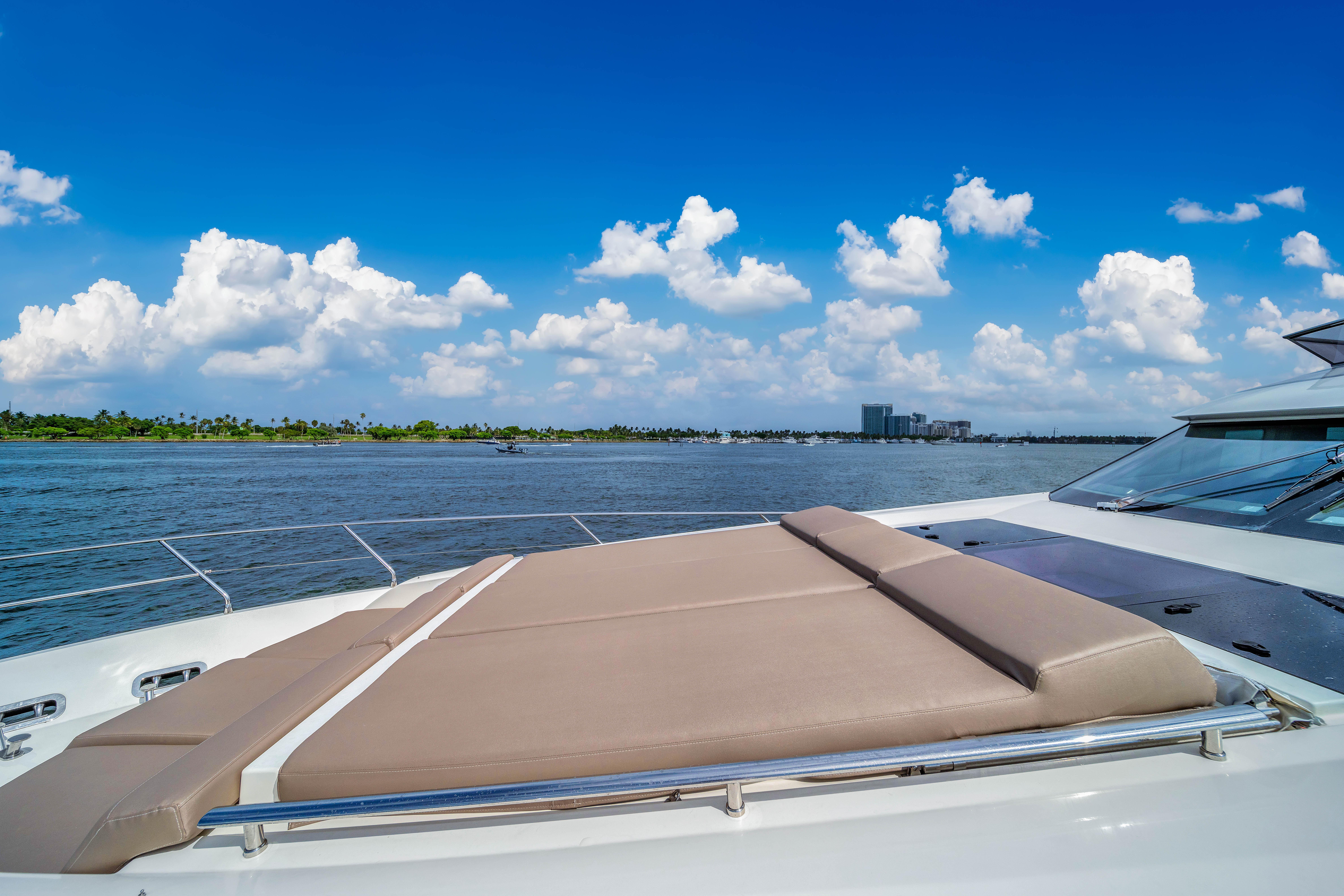 2015 Prestige 750 – photo 9