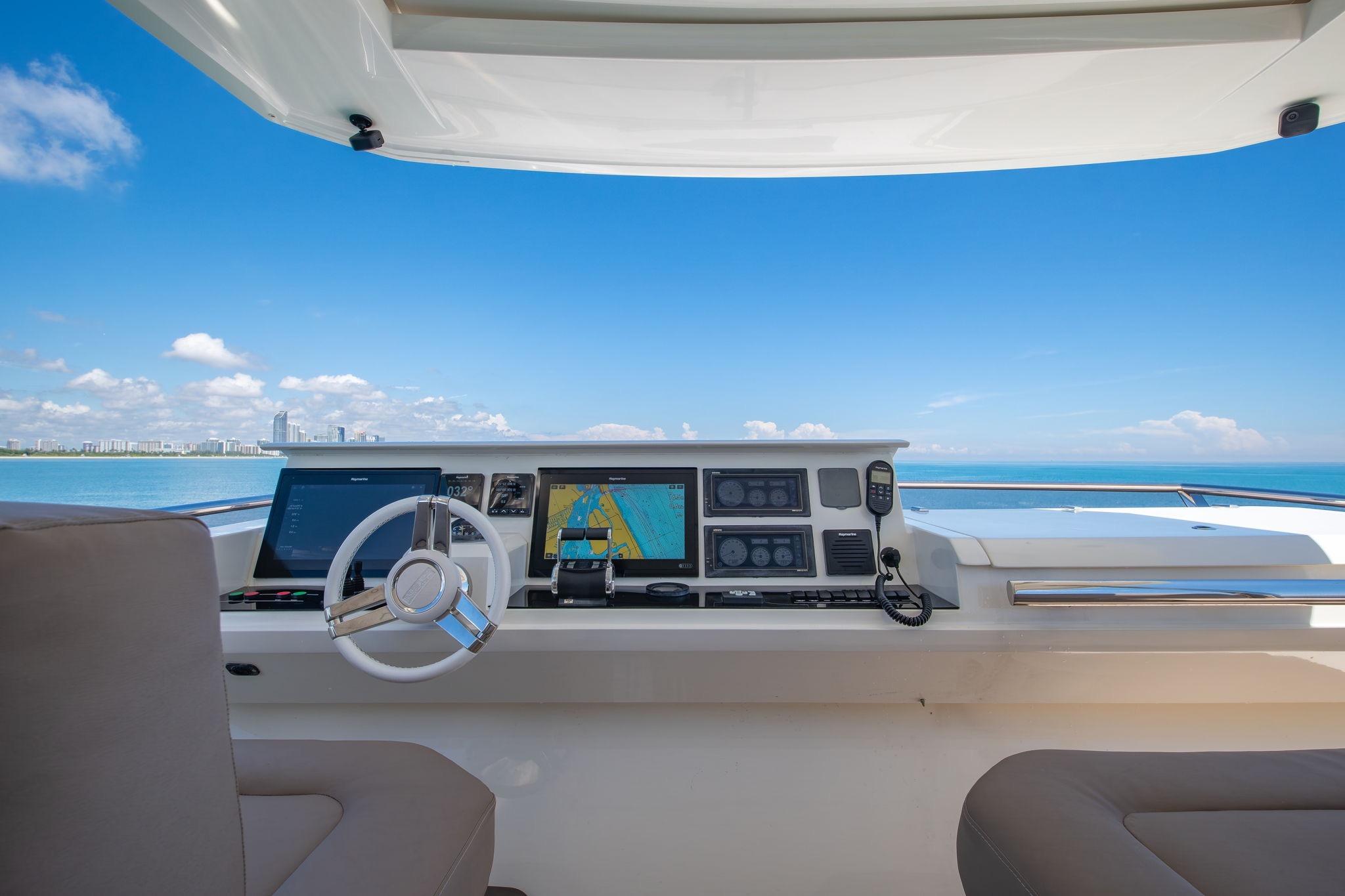 2015 Prestige 750 – photo 10