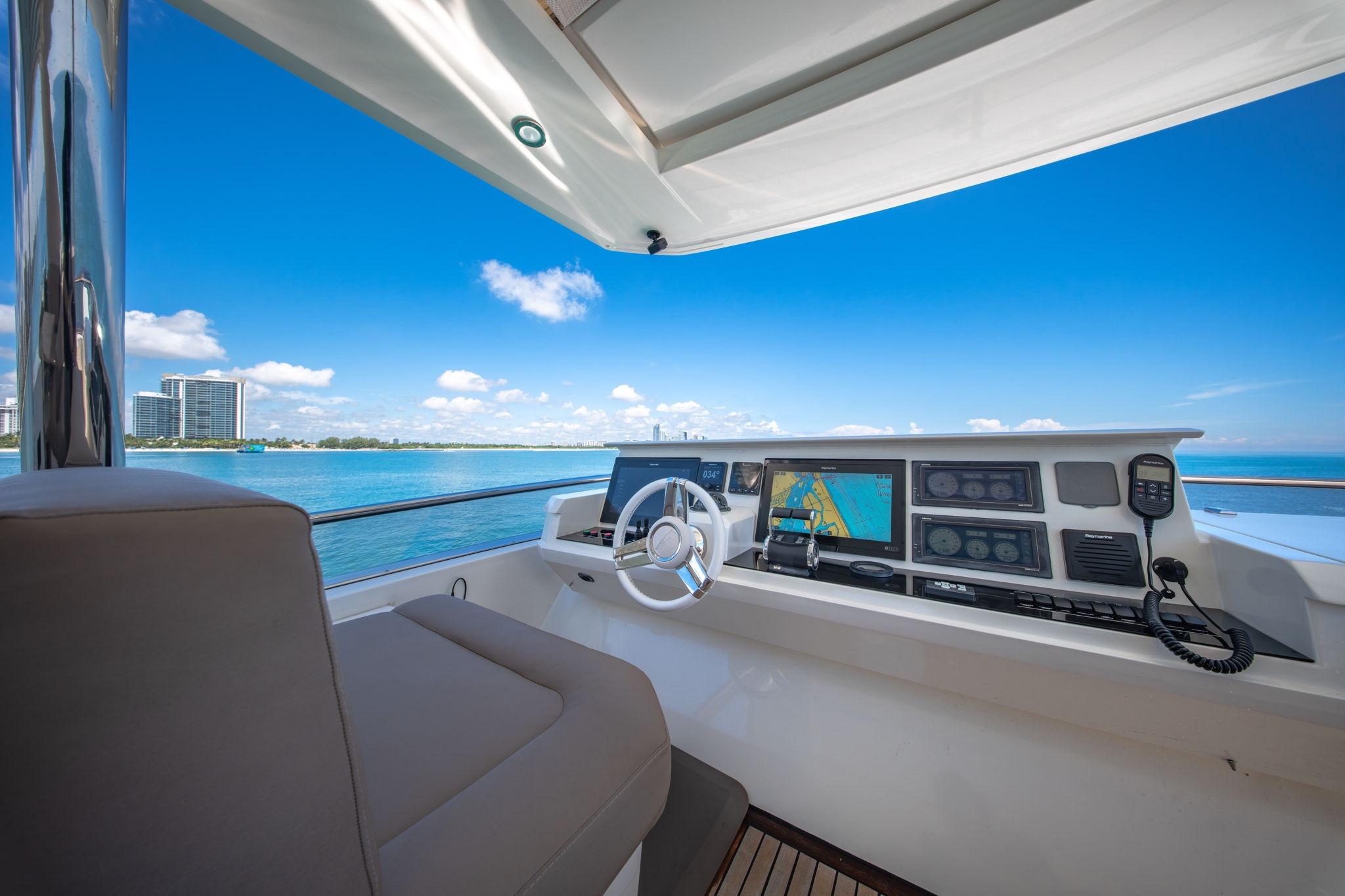 2015 Prestige 750 – photo 11