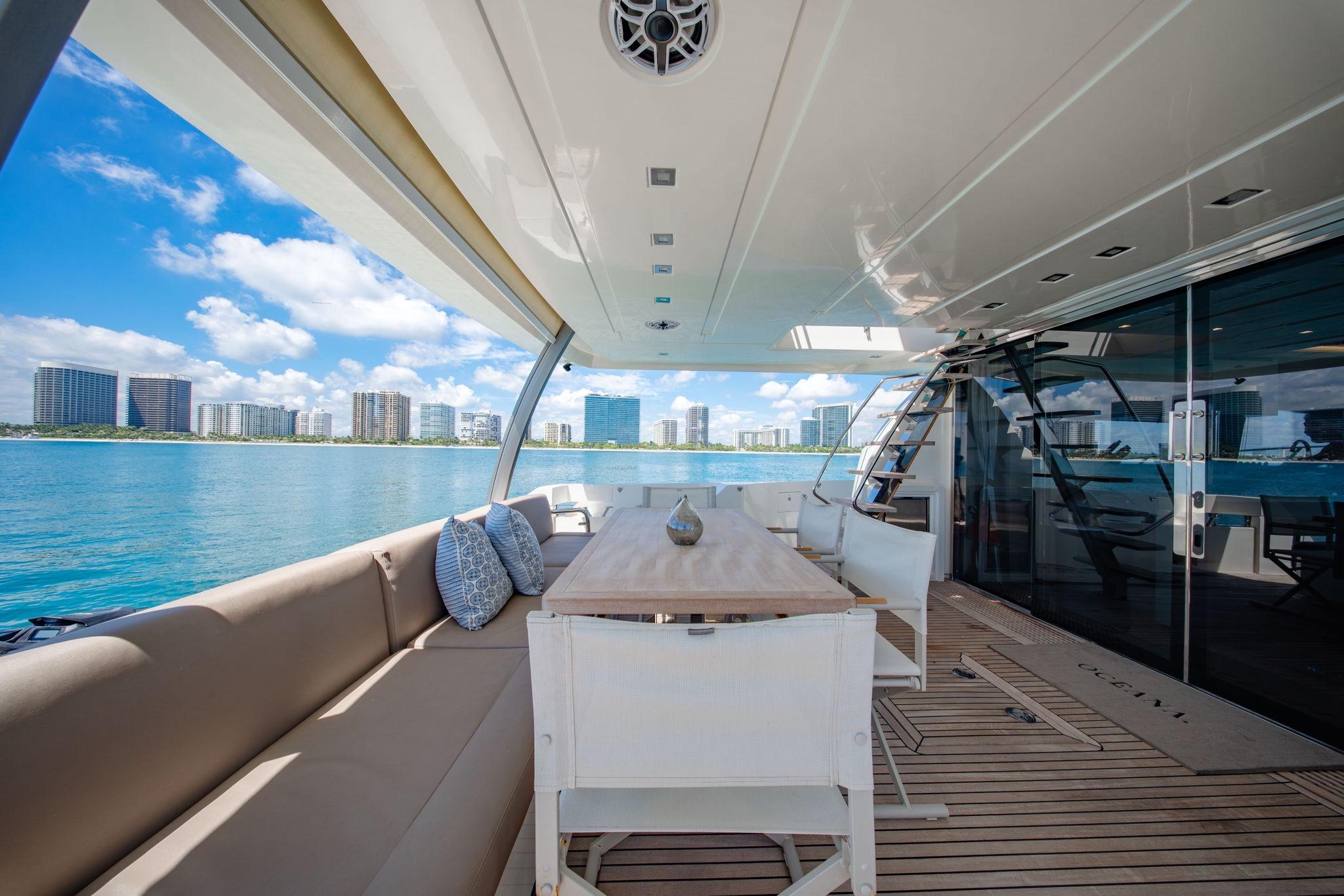 2015 Prestige 750 – photo 20
