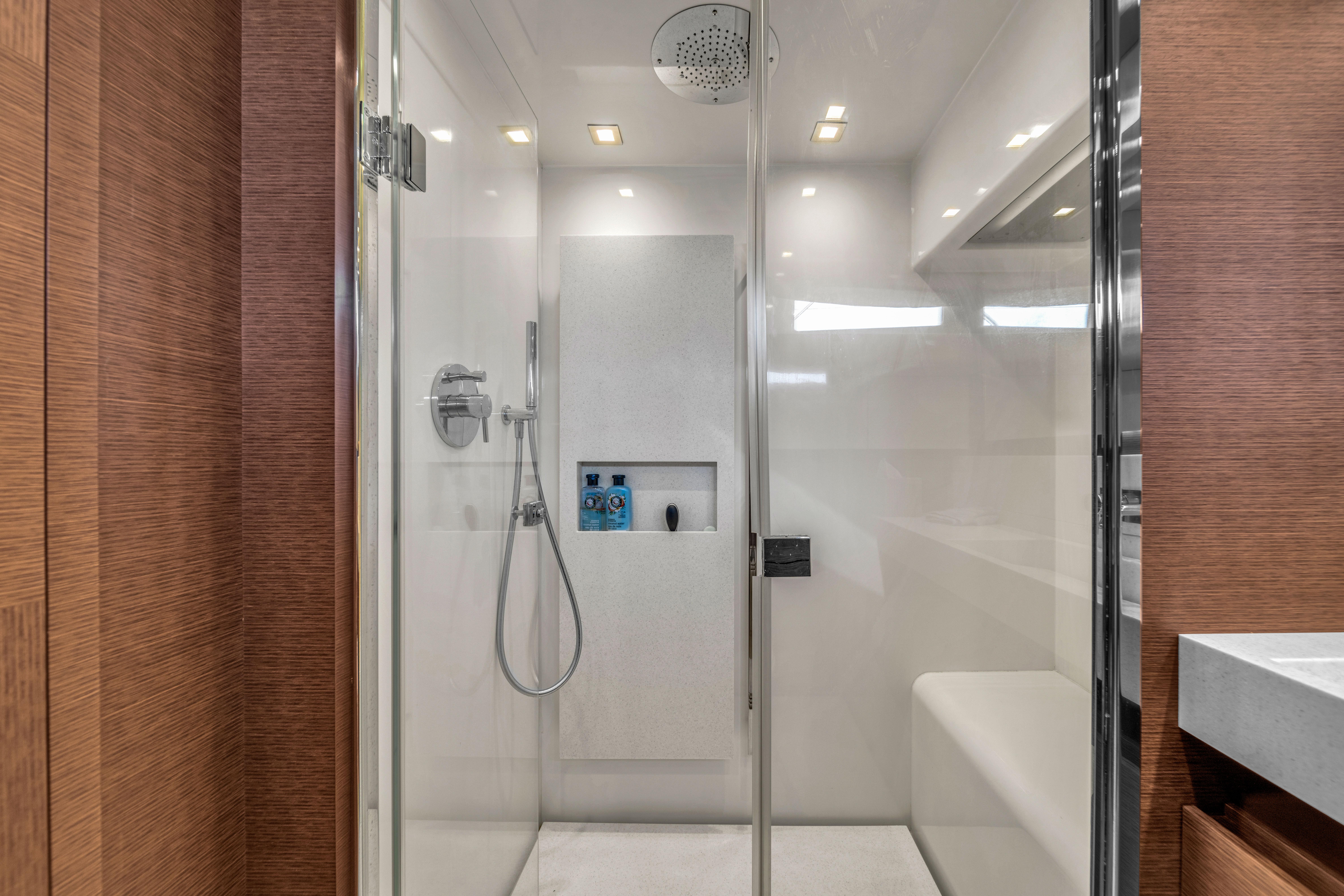 2015 Prestige 750 – photo 45
