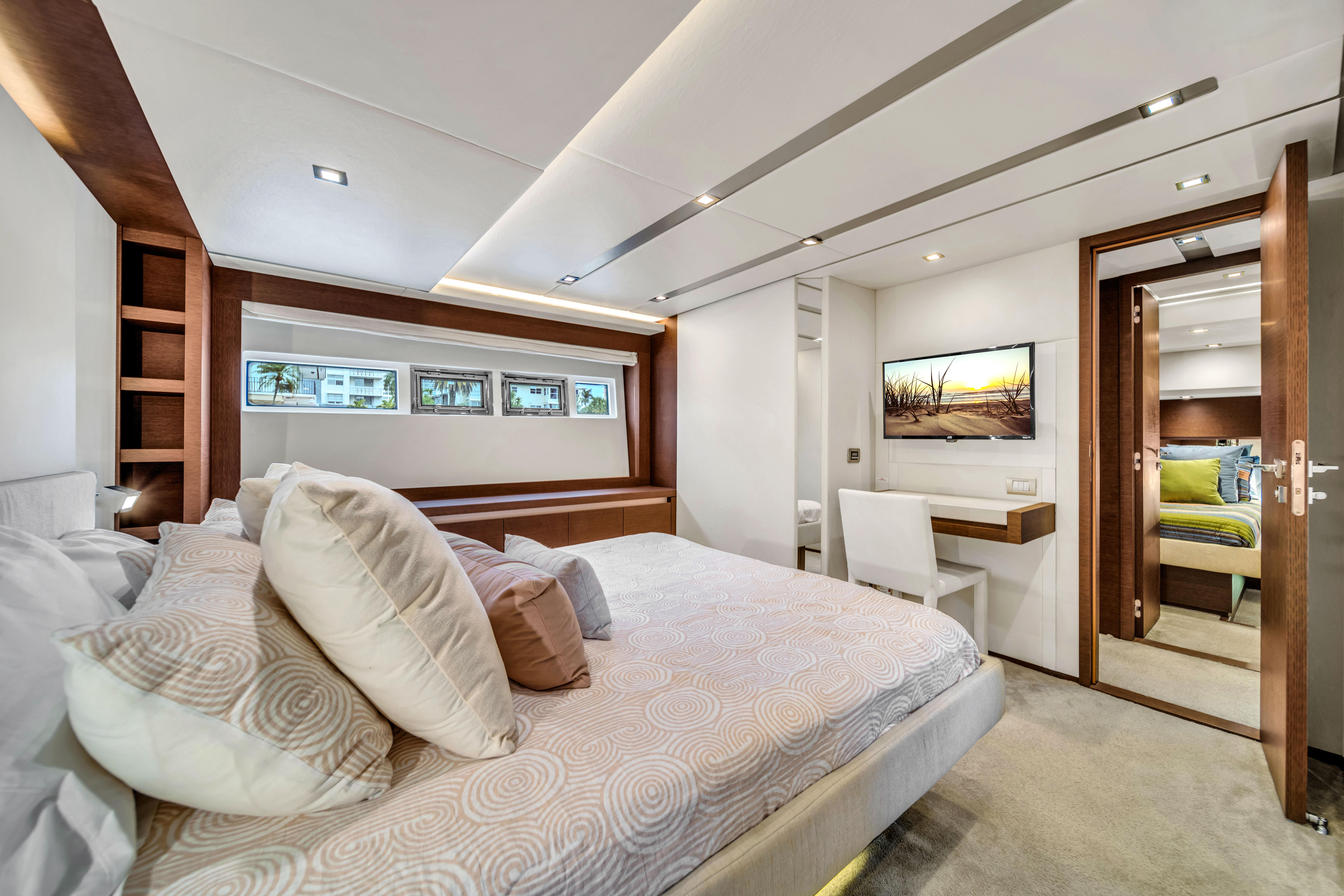 2015 Prestige 750 – photo 48