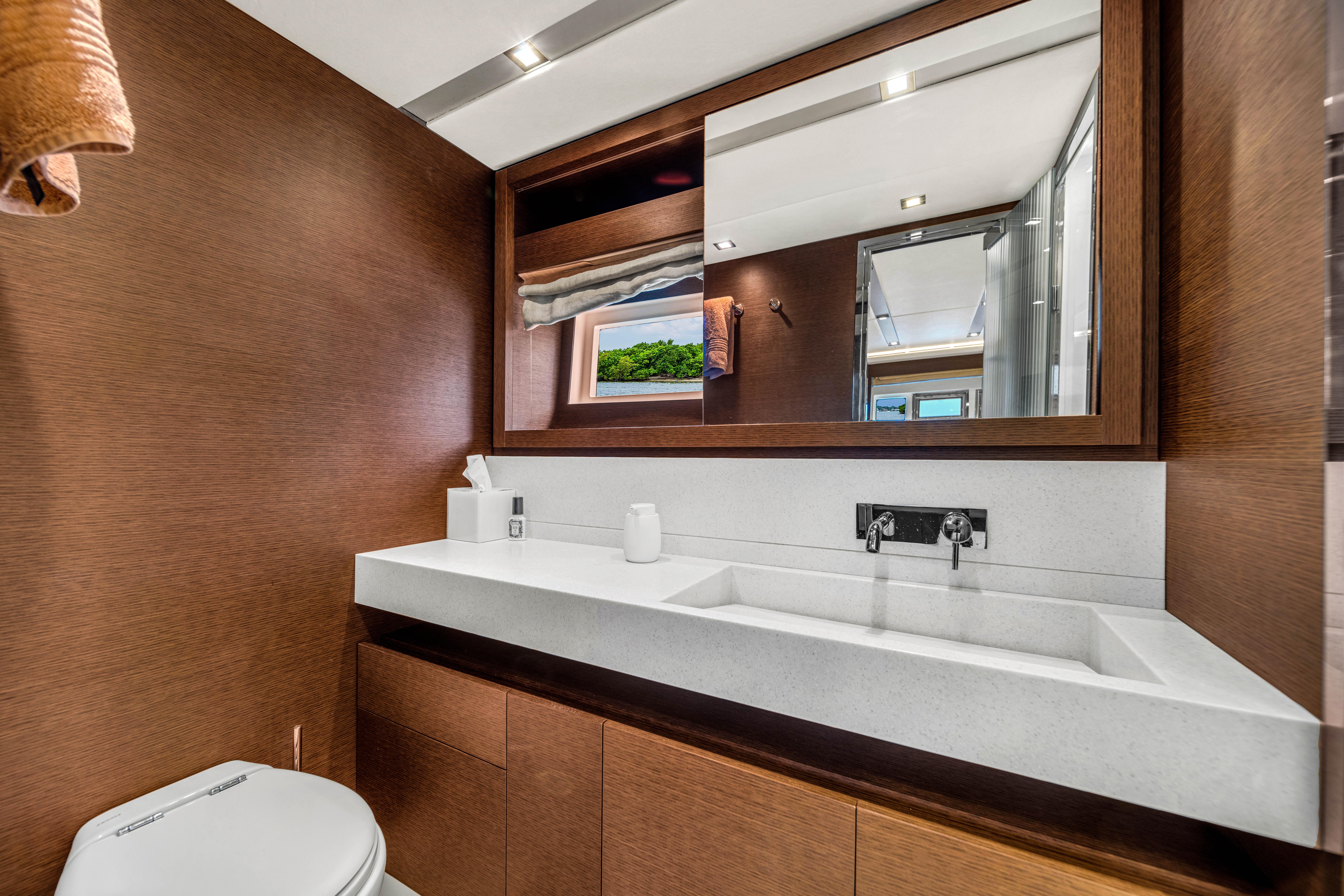 2015 Prestige 750 – photo 51