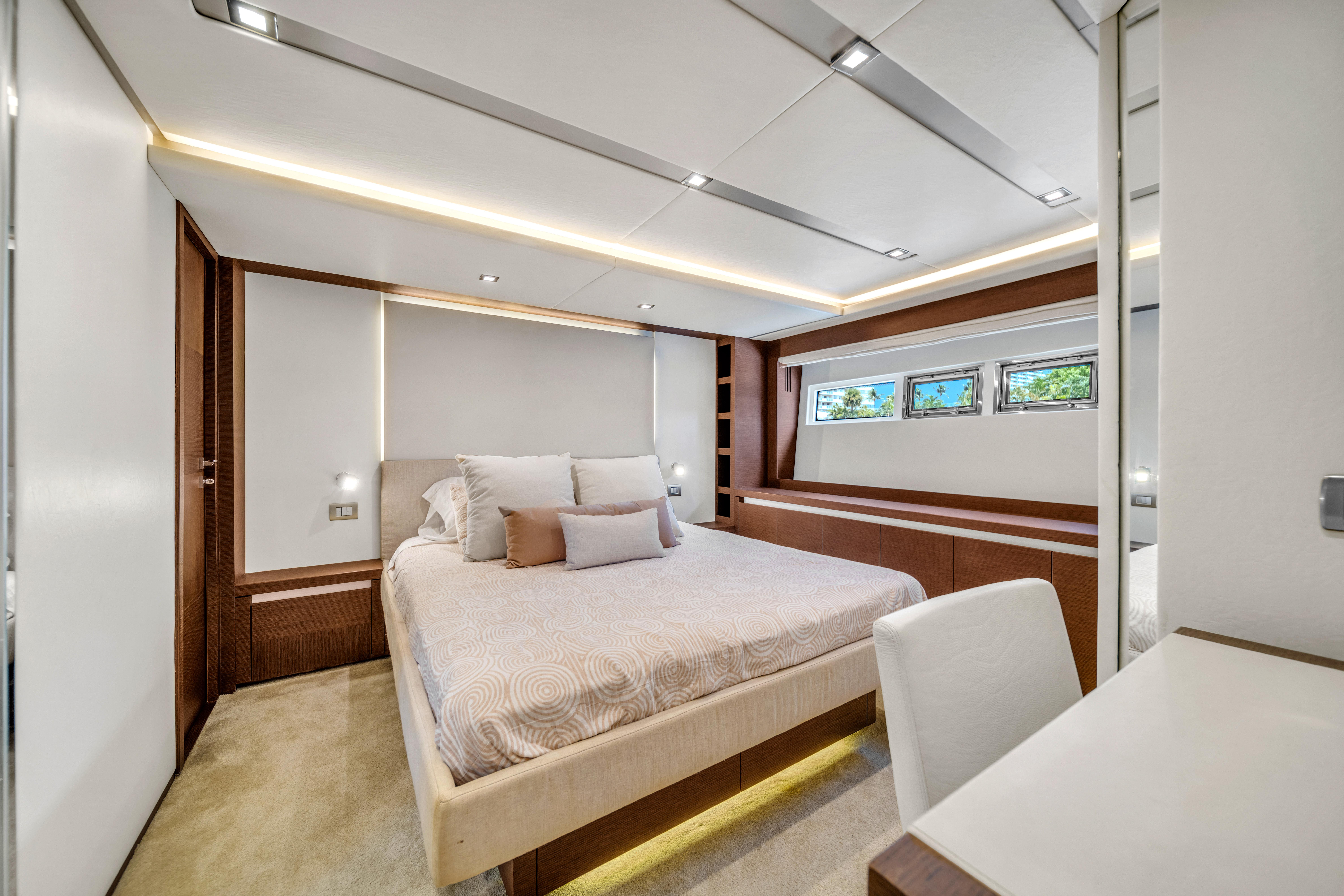 2015 Prestige 750 – photo 54