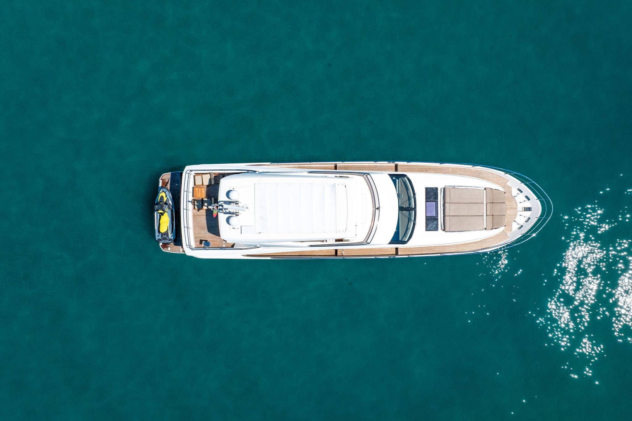 2015 Prestige 750 – photo 75
