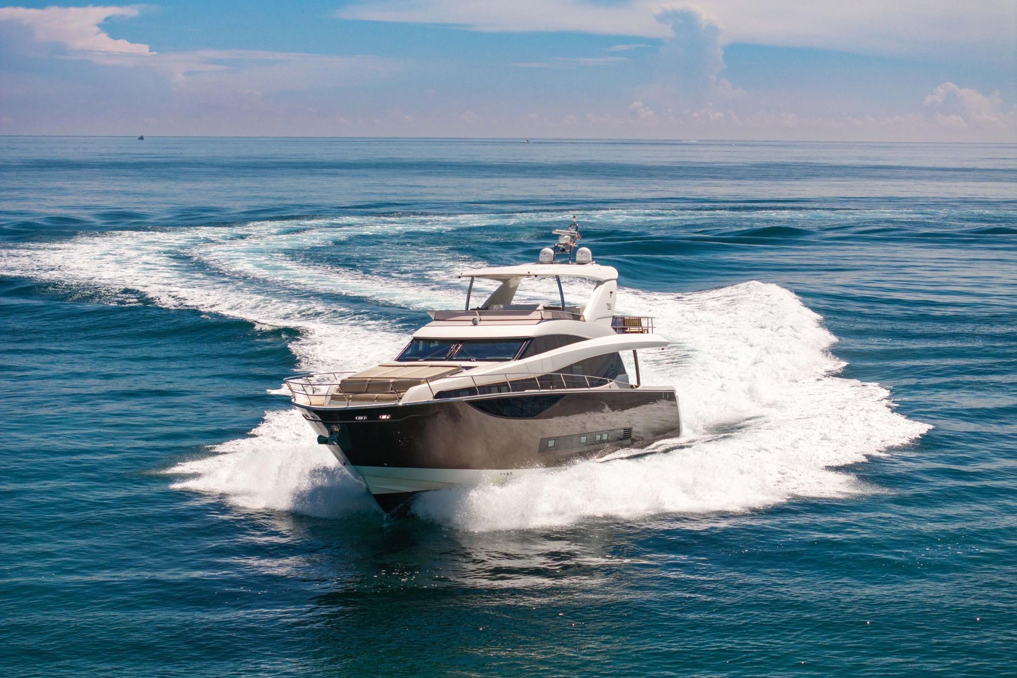 2015 Prestige 750 – photo 77