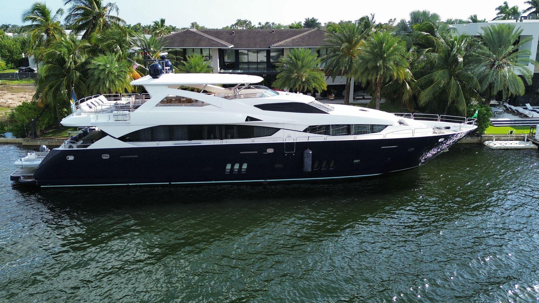 2012 Sunseeker 112 – photo 6