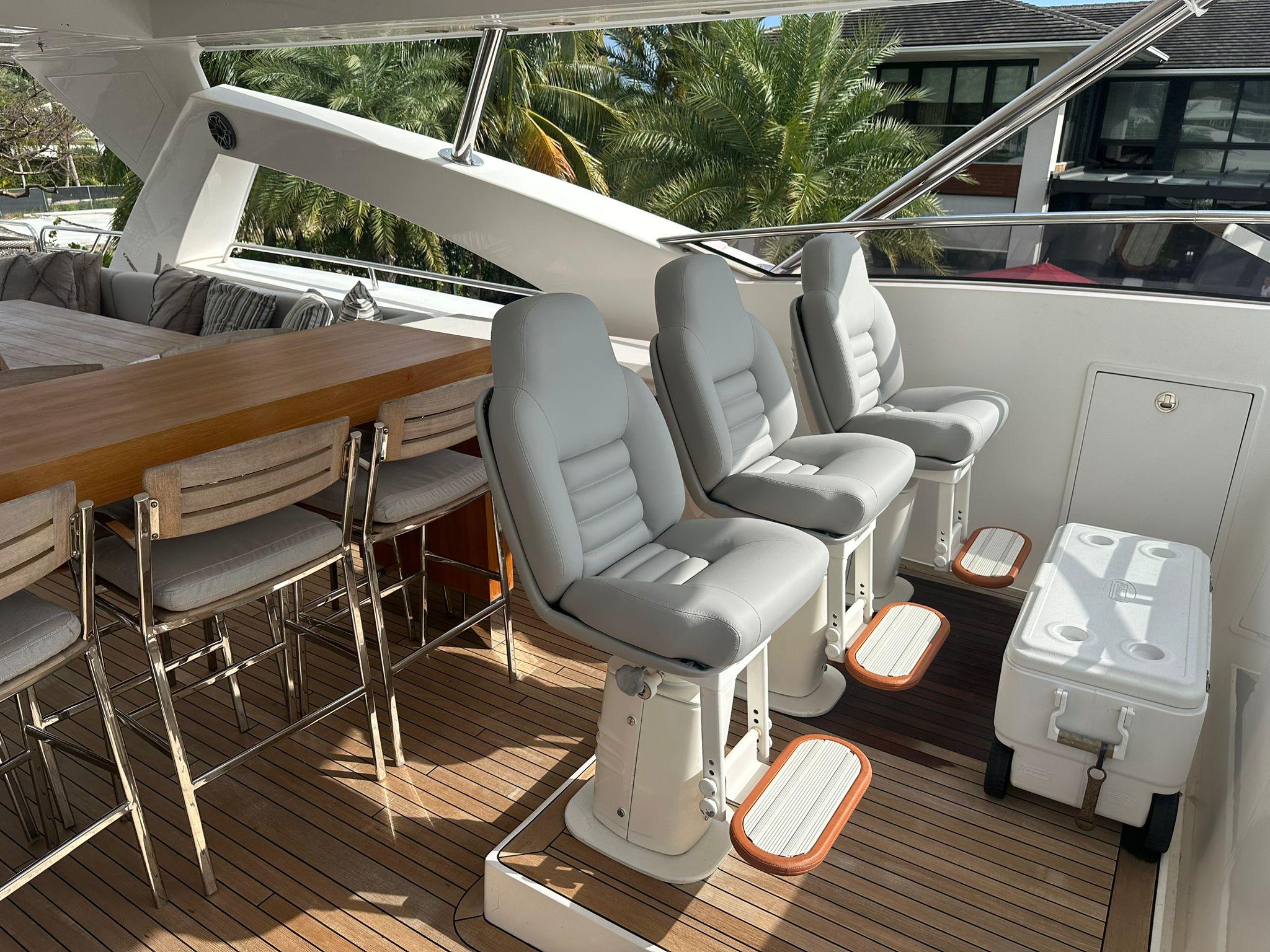 2012 Sunseeker 112 – photo 24