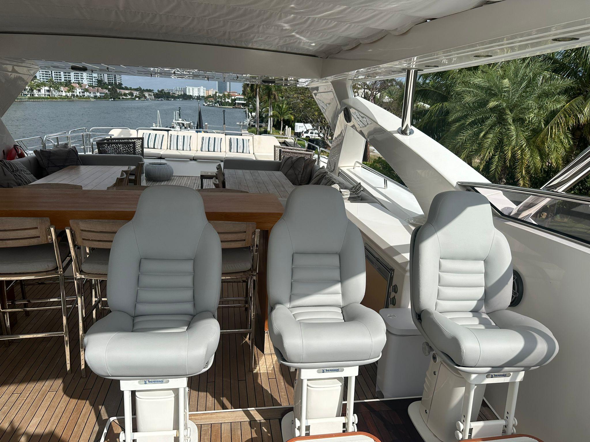 2012 Sunseeker 112 – photo 25