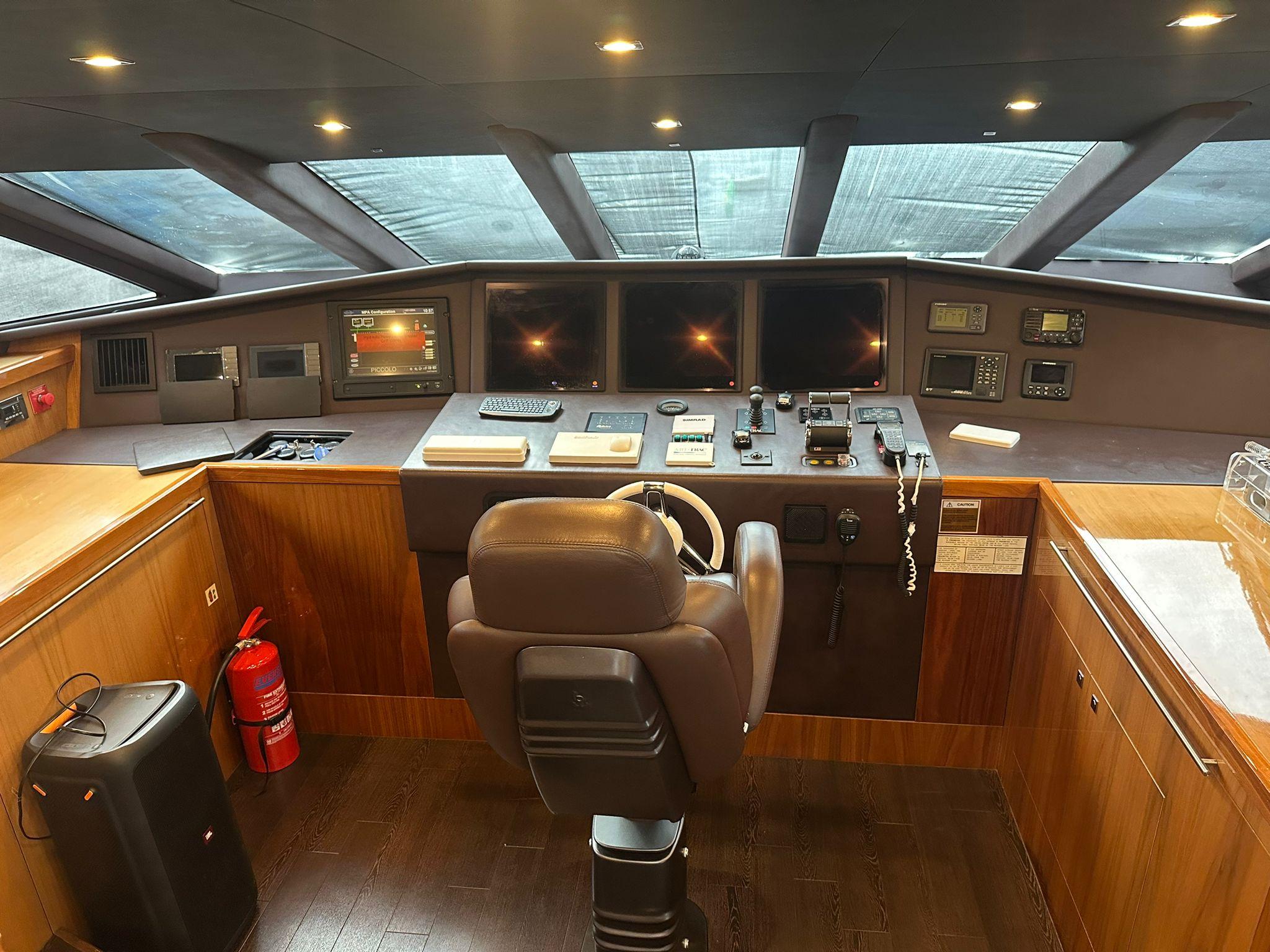 2012 Sunseeker 112 – photo 33