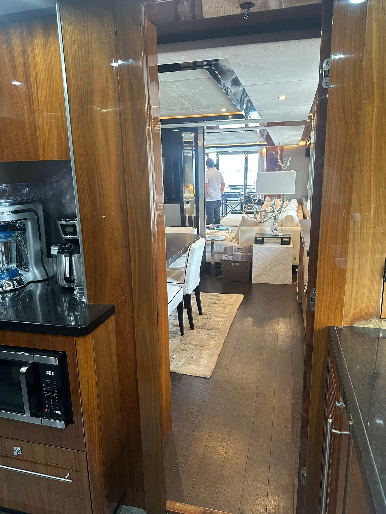 2012 Sunseeker 112 – photo 39