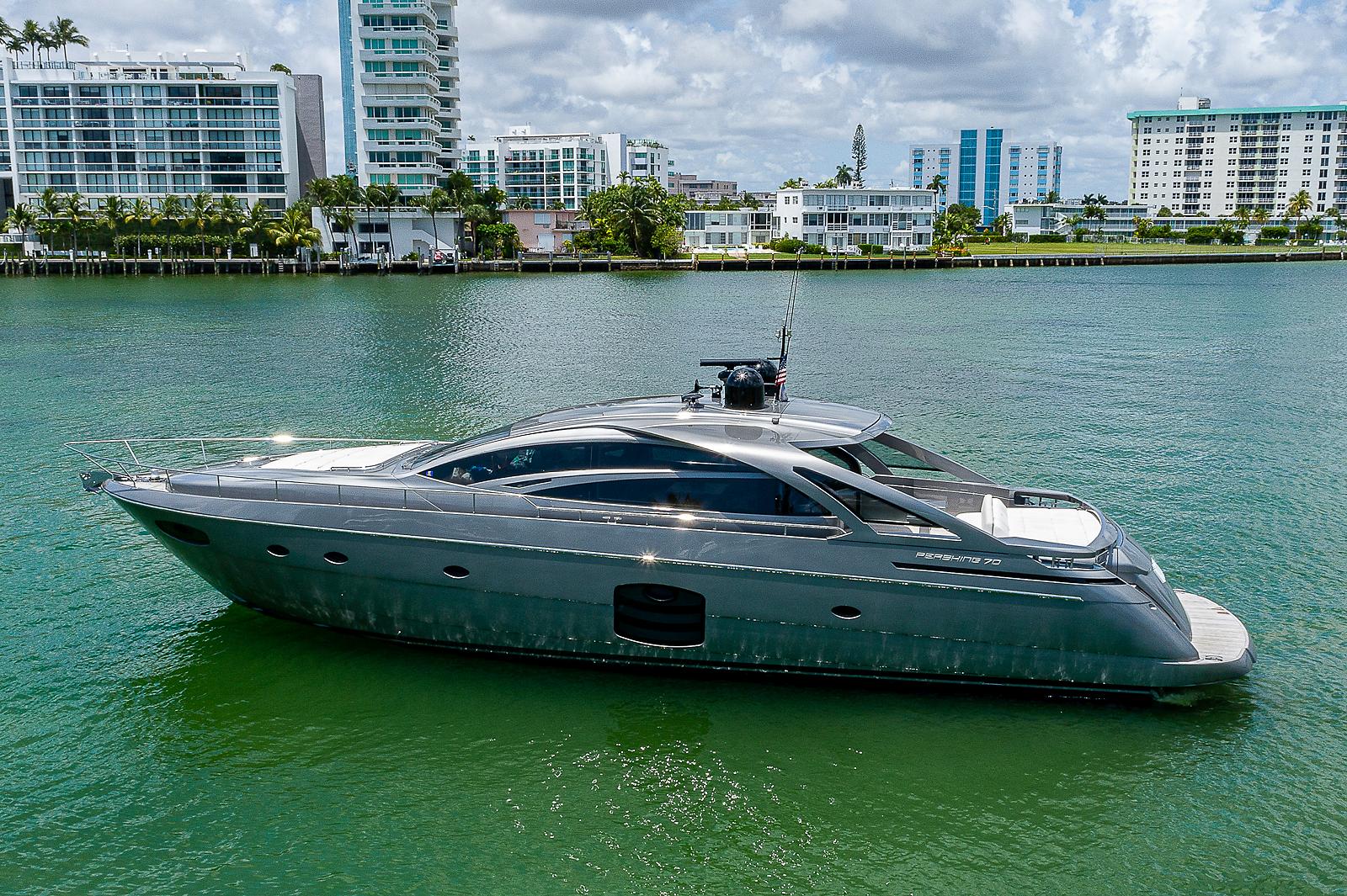 2015 Pershing 7X – photo 6