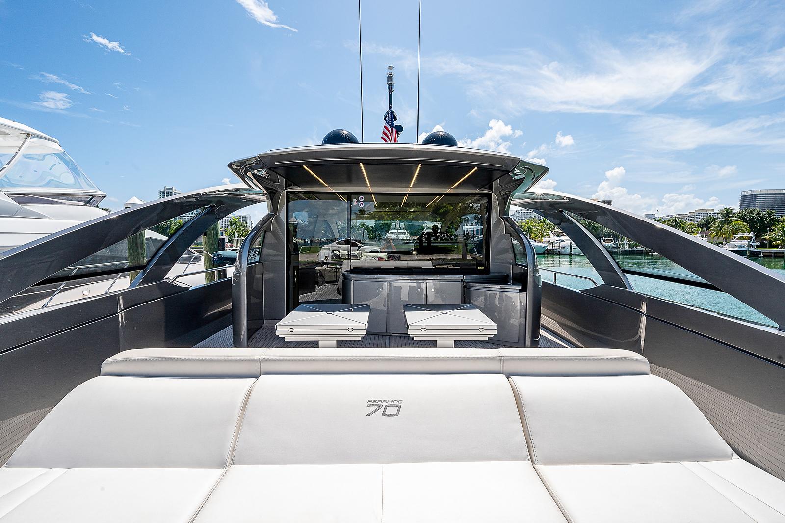 2015 Pershing 7X – photo 24