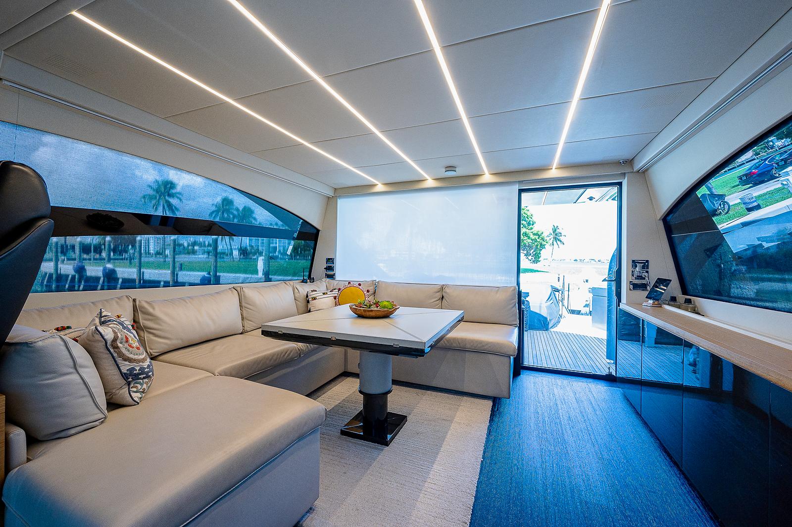 2015 Pershing 7X – photo 62