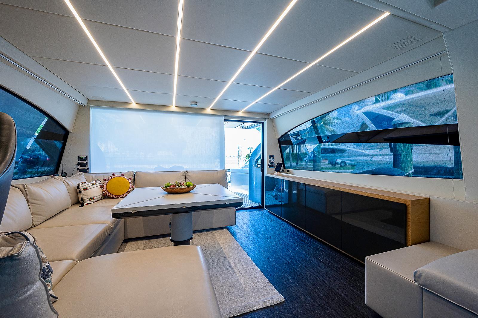 2015 Pershing 7X – photo 63