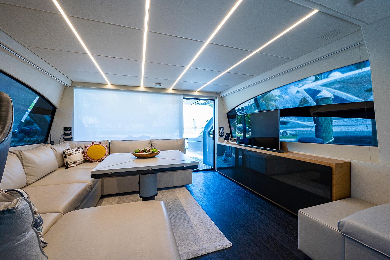 2015 Pershing 7X – photo 64