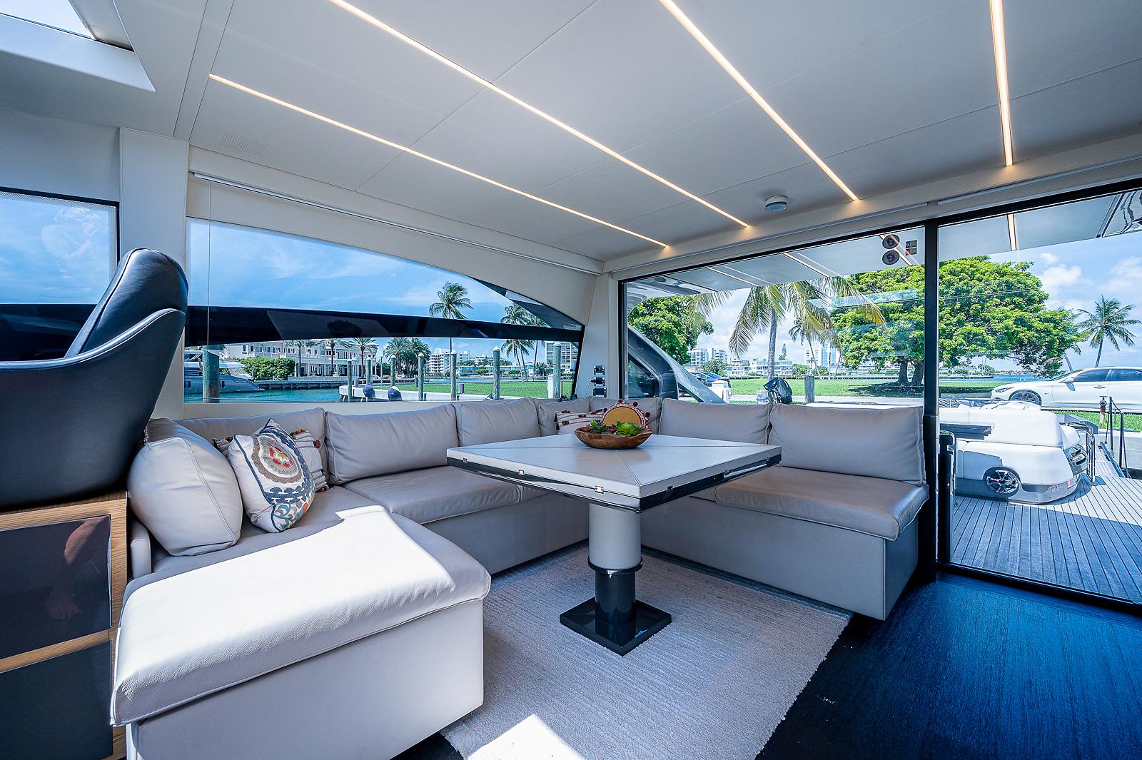 2015 Pershing 7X – photo 70