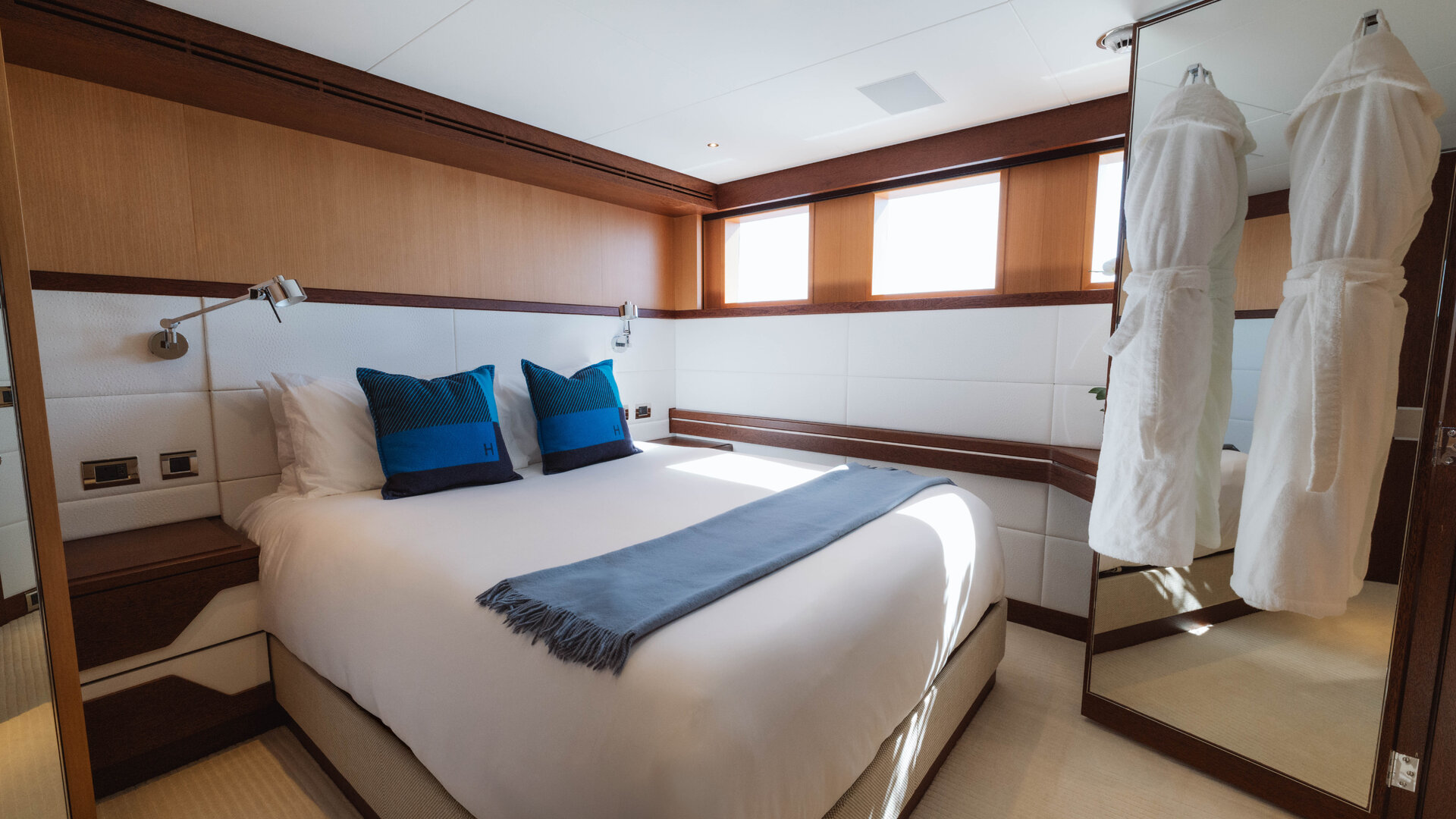 2016 Feadship Lagoon Cruiser (FLC) – photo 22