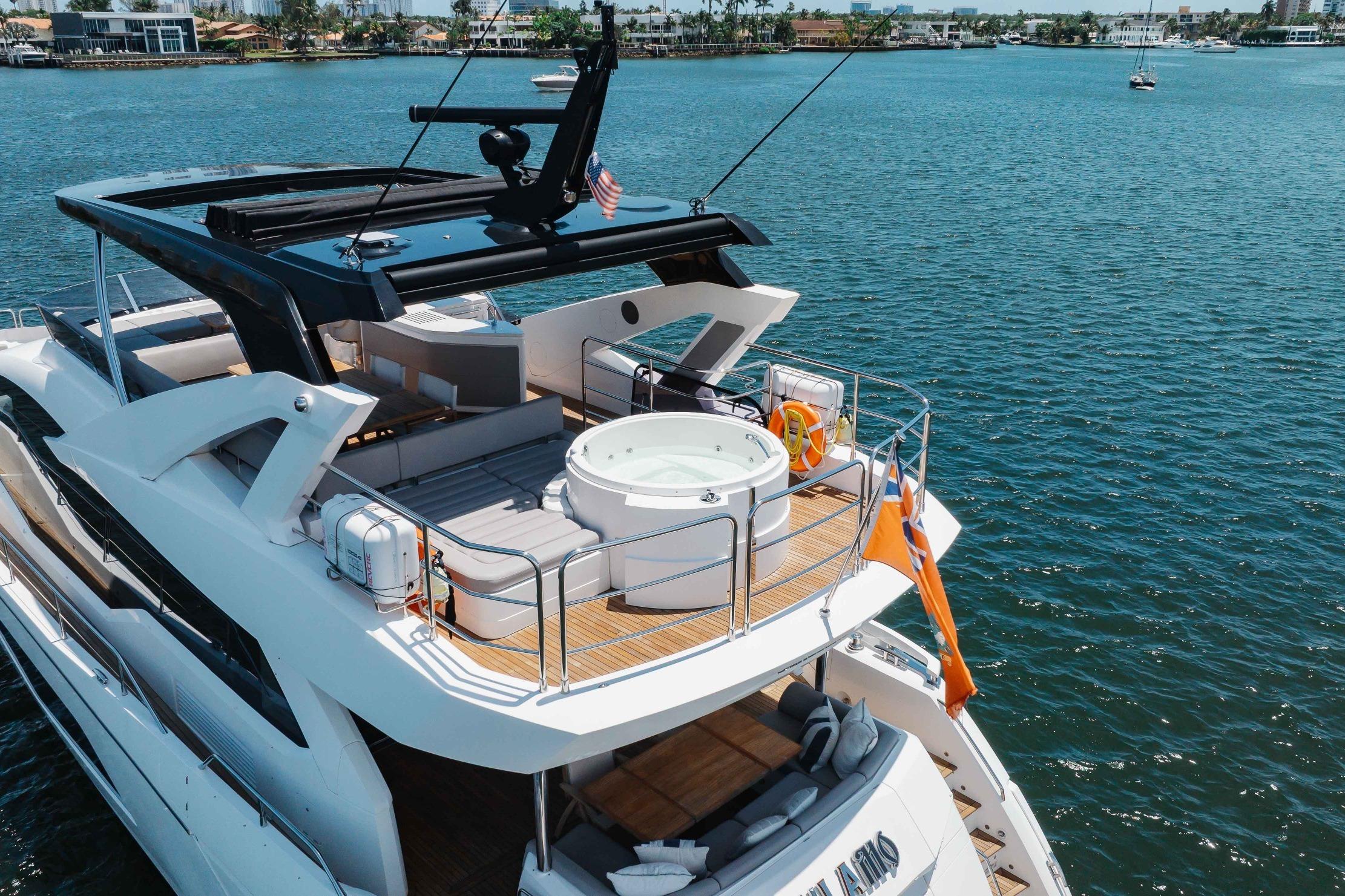2022 Sunseeker 76 Yacht – photo 18