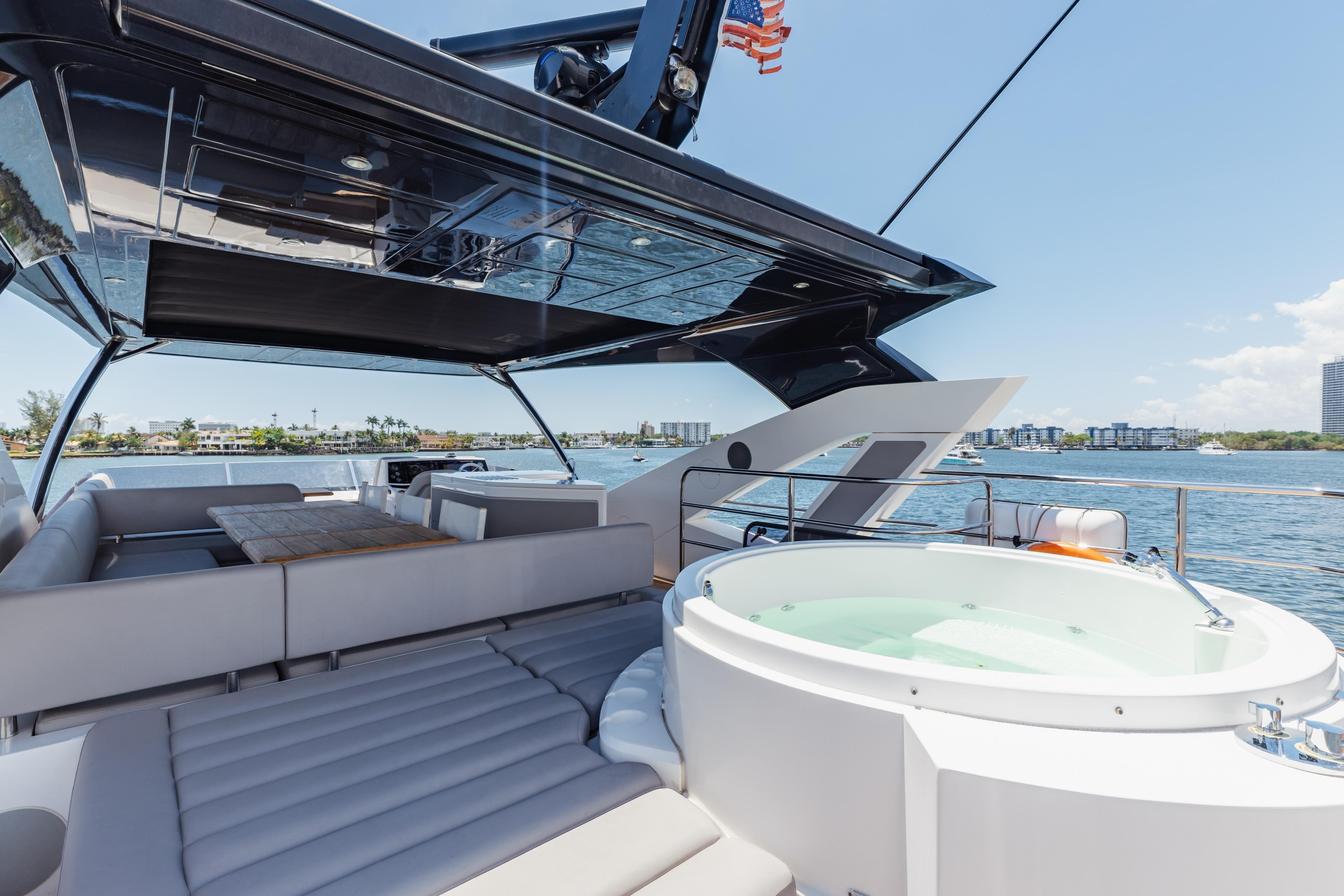 2022 Sunseeker 76 Yacht – photo 3