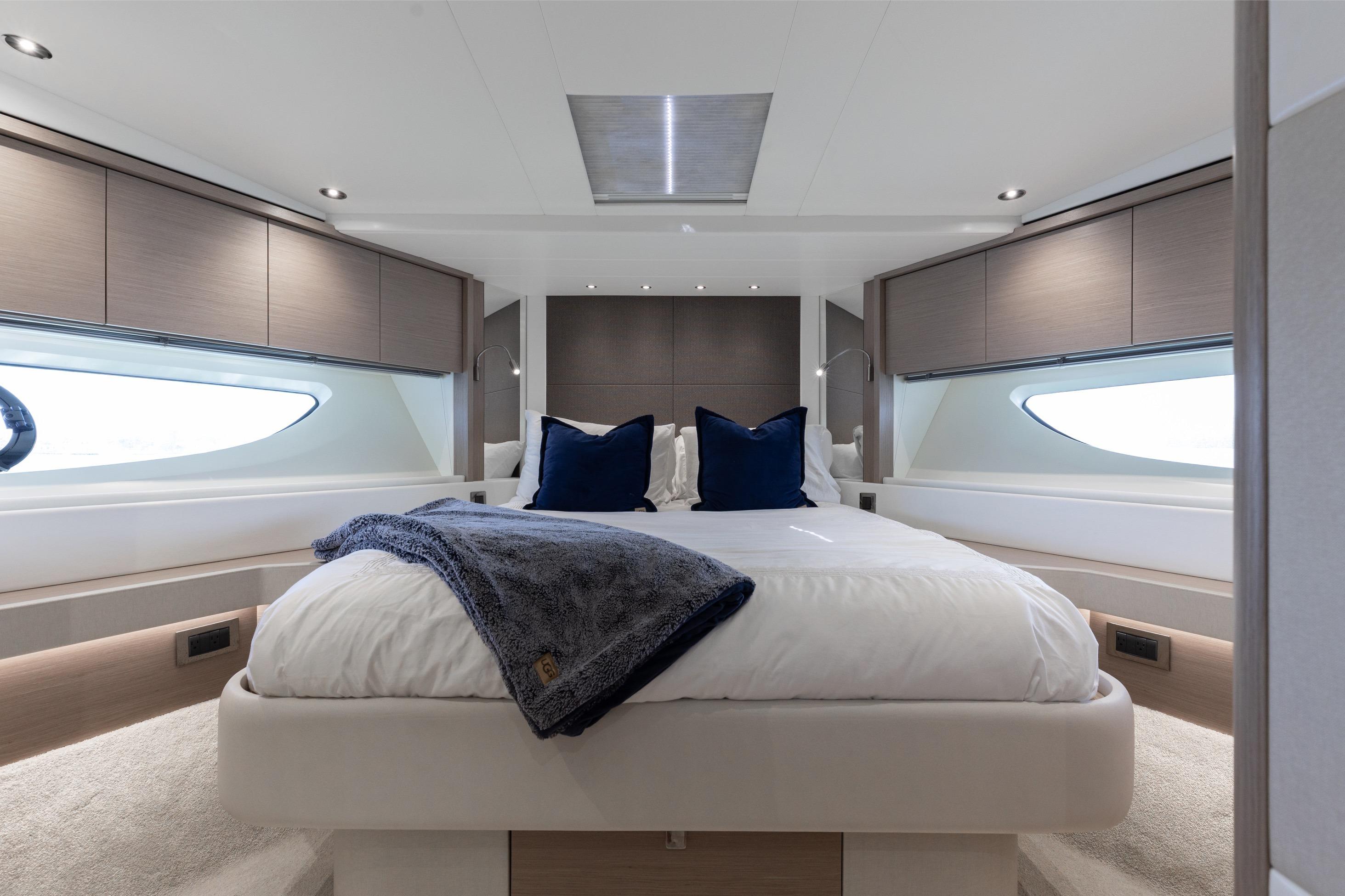 2022 Sunseeker 76 Yacht – photo 44