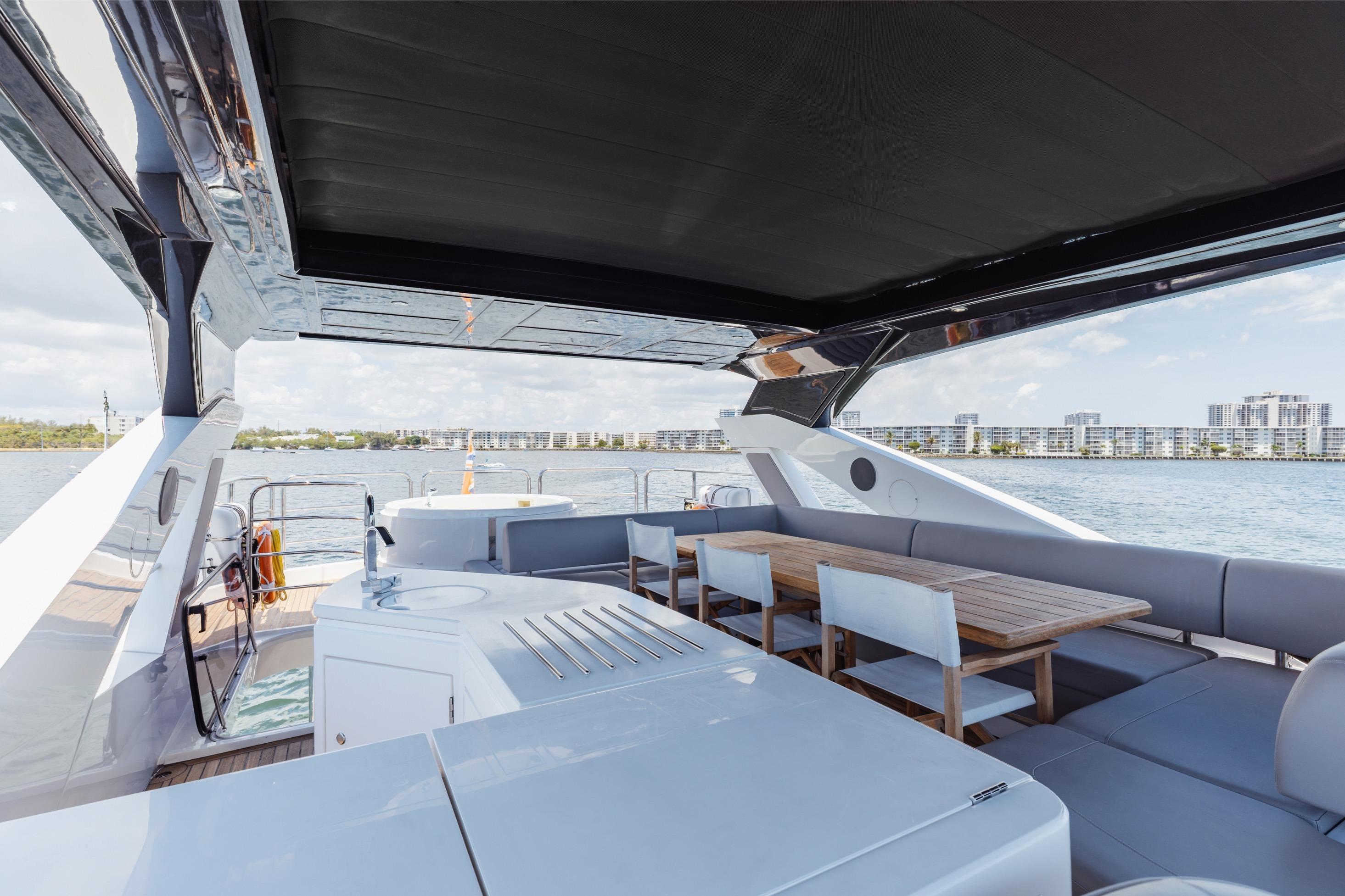 2022 Sunseeker 76 Yacht – photo 56