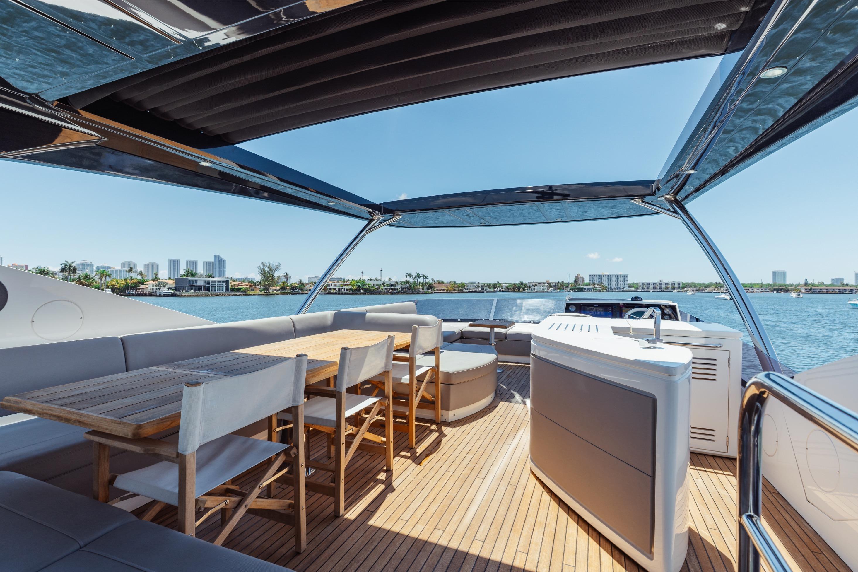 2022 Sunseeker 76 Yacht – photo 62