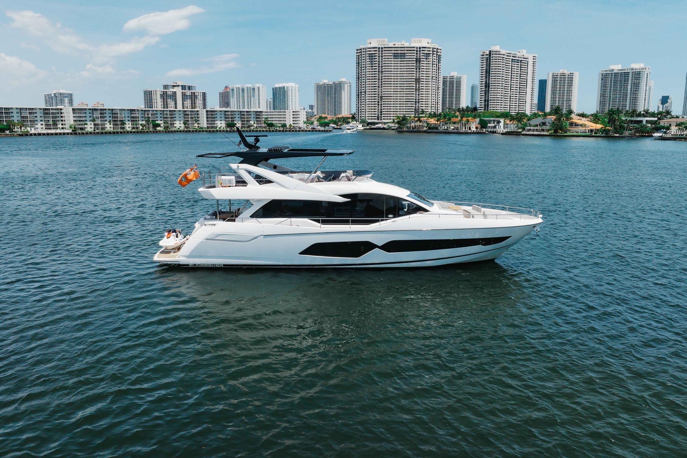 2022 Sunseeker 76 Yacht – photo 7