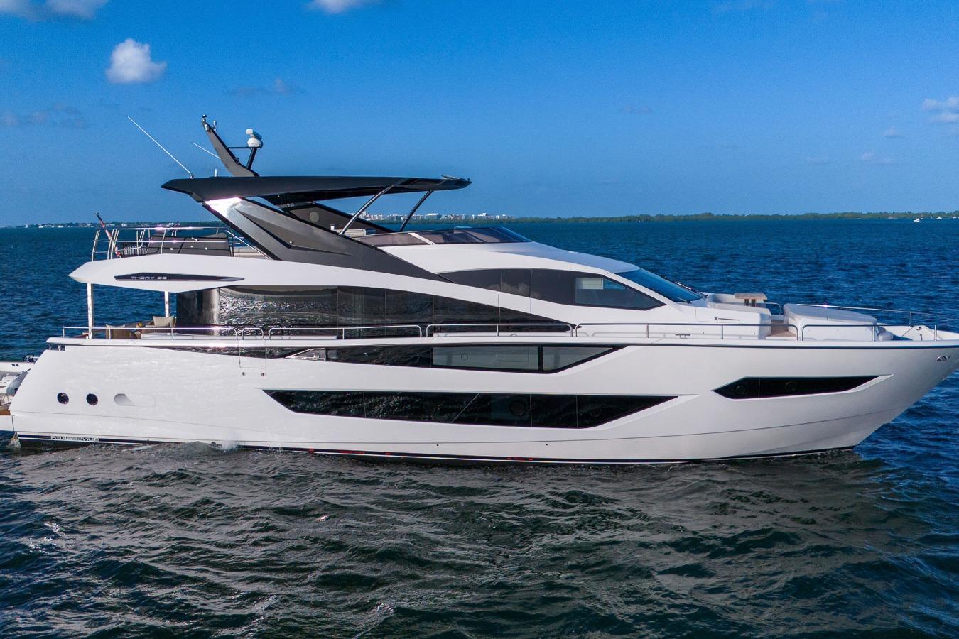 2024 Sunseeker 88 Yacht – photo 2