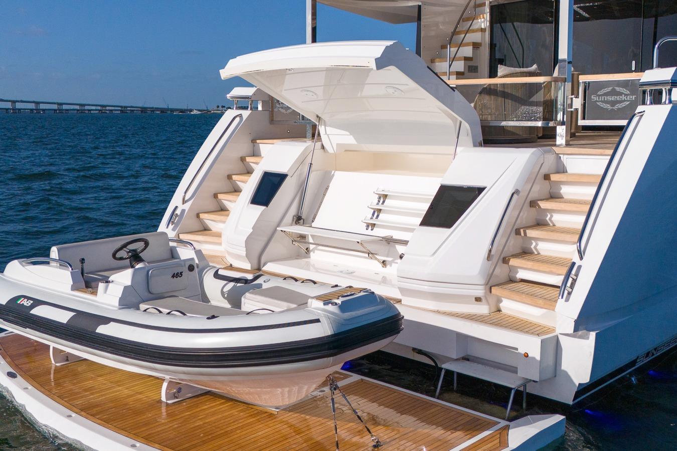 2024 Sunseeker 88 Yacht – photo 14