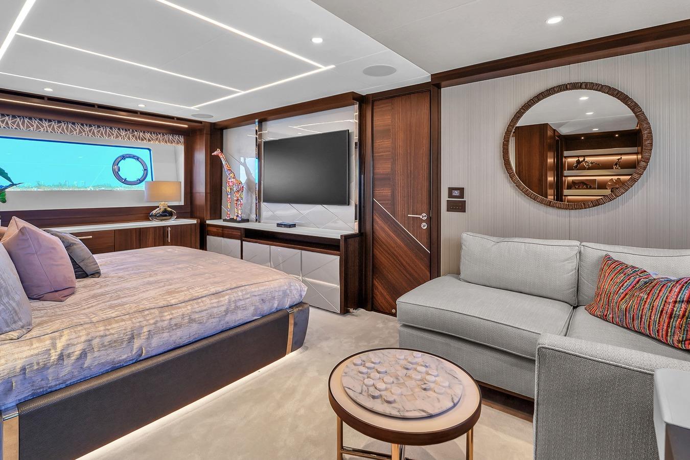 2024 Sunseeker 88 Yacht – photo 24