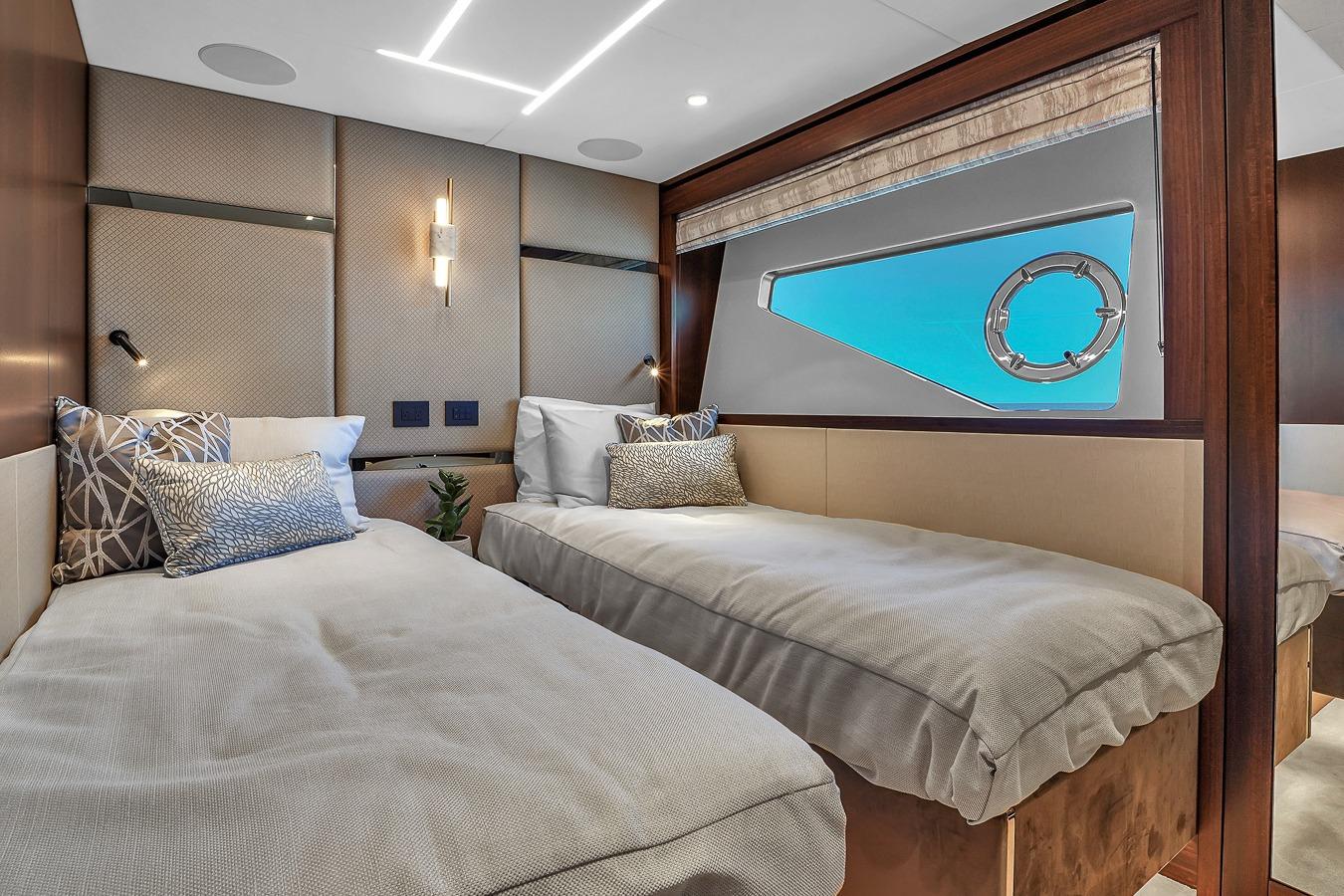 2024 Sunseeker 88 Yacht – photo 30
