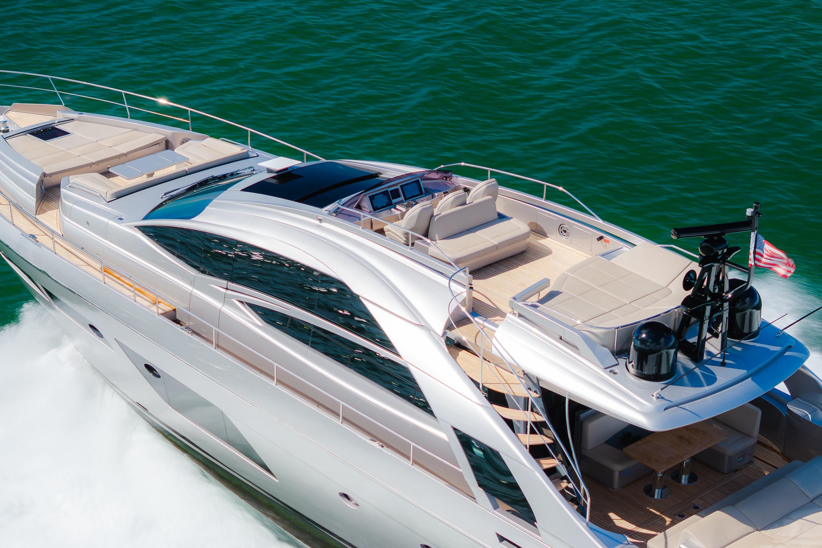 2021 Pershing 8X – photo 3