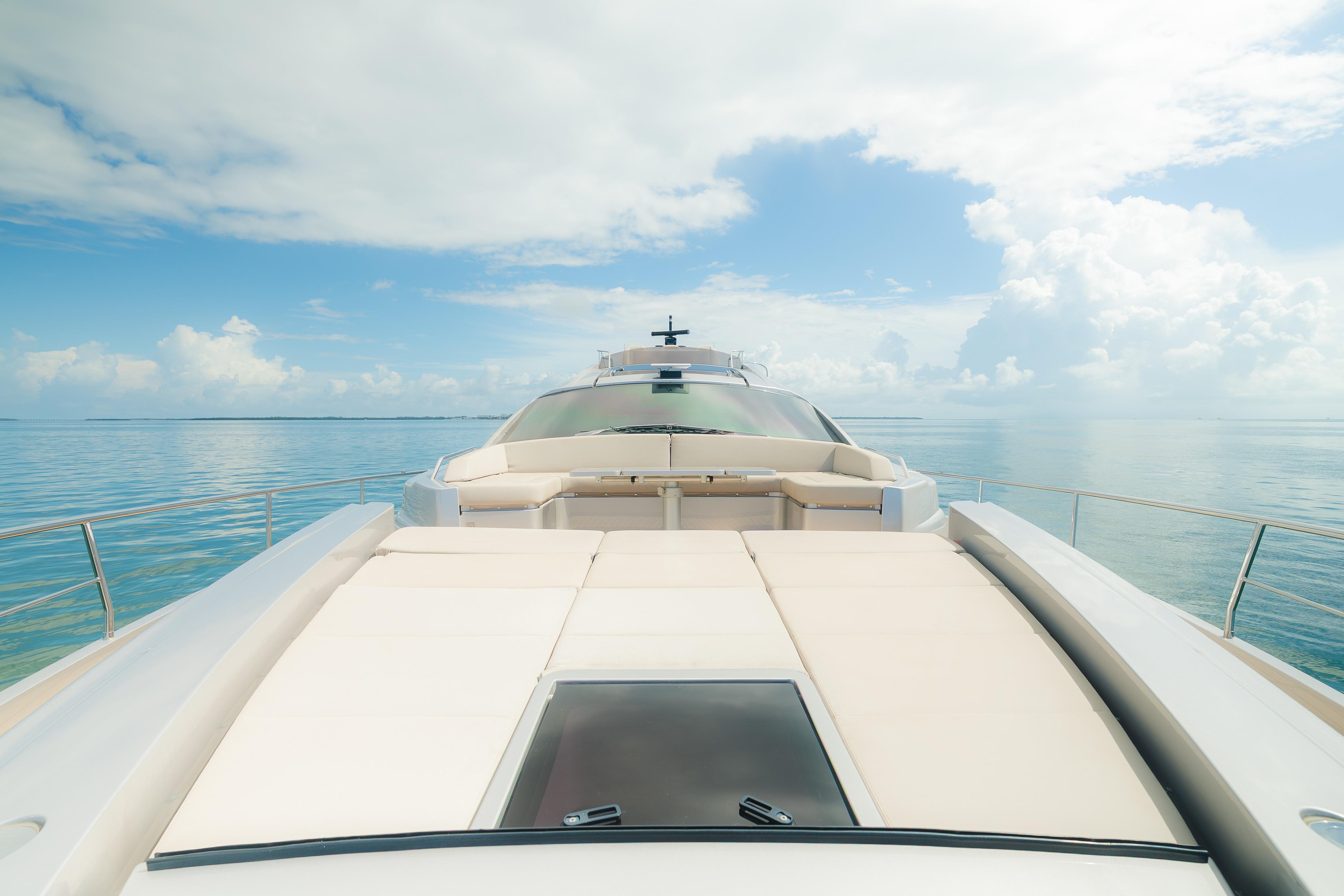 2021 Pershing 8X – photo 14