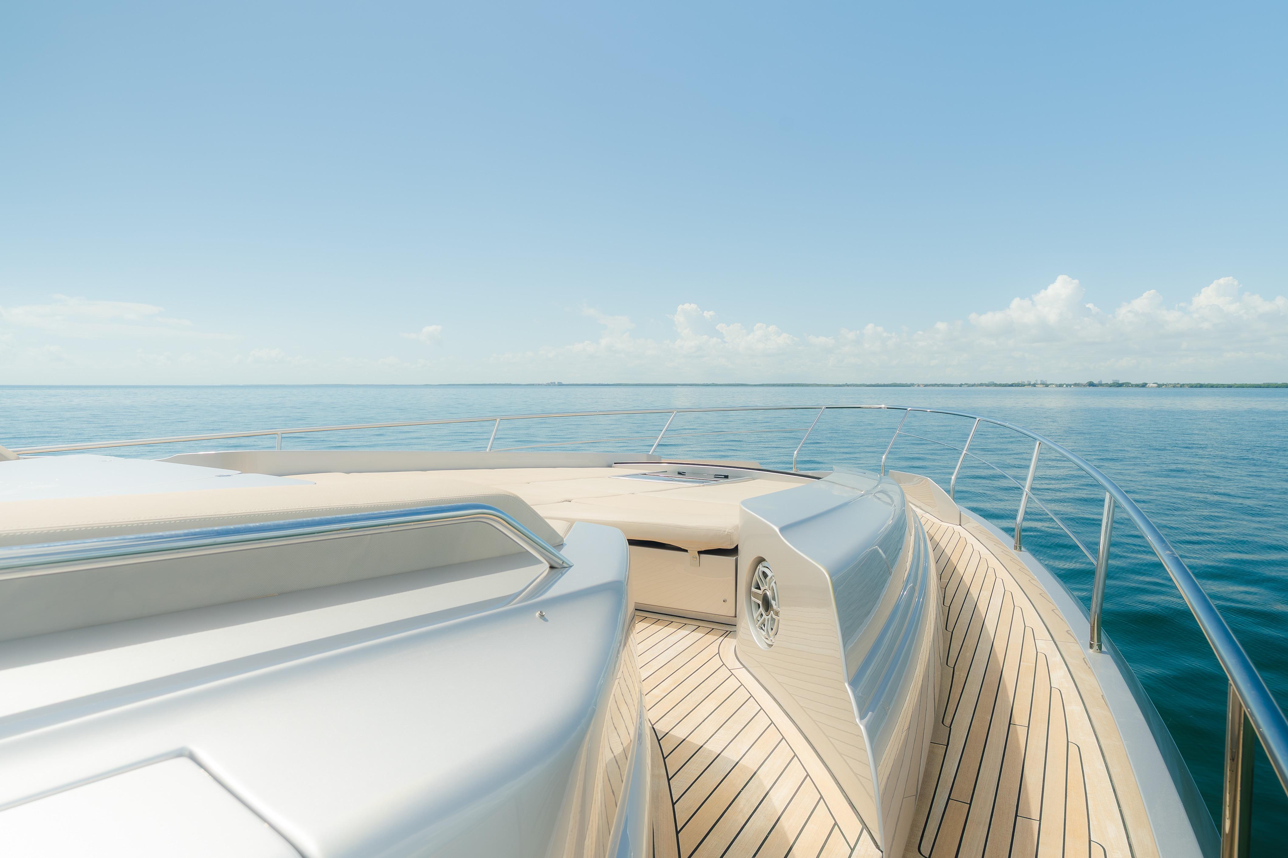 2021 Pershing 8X – photo 15