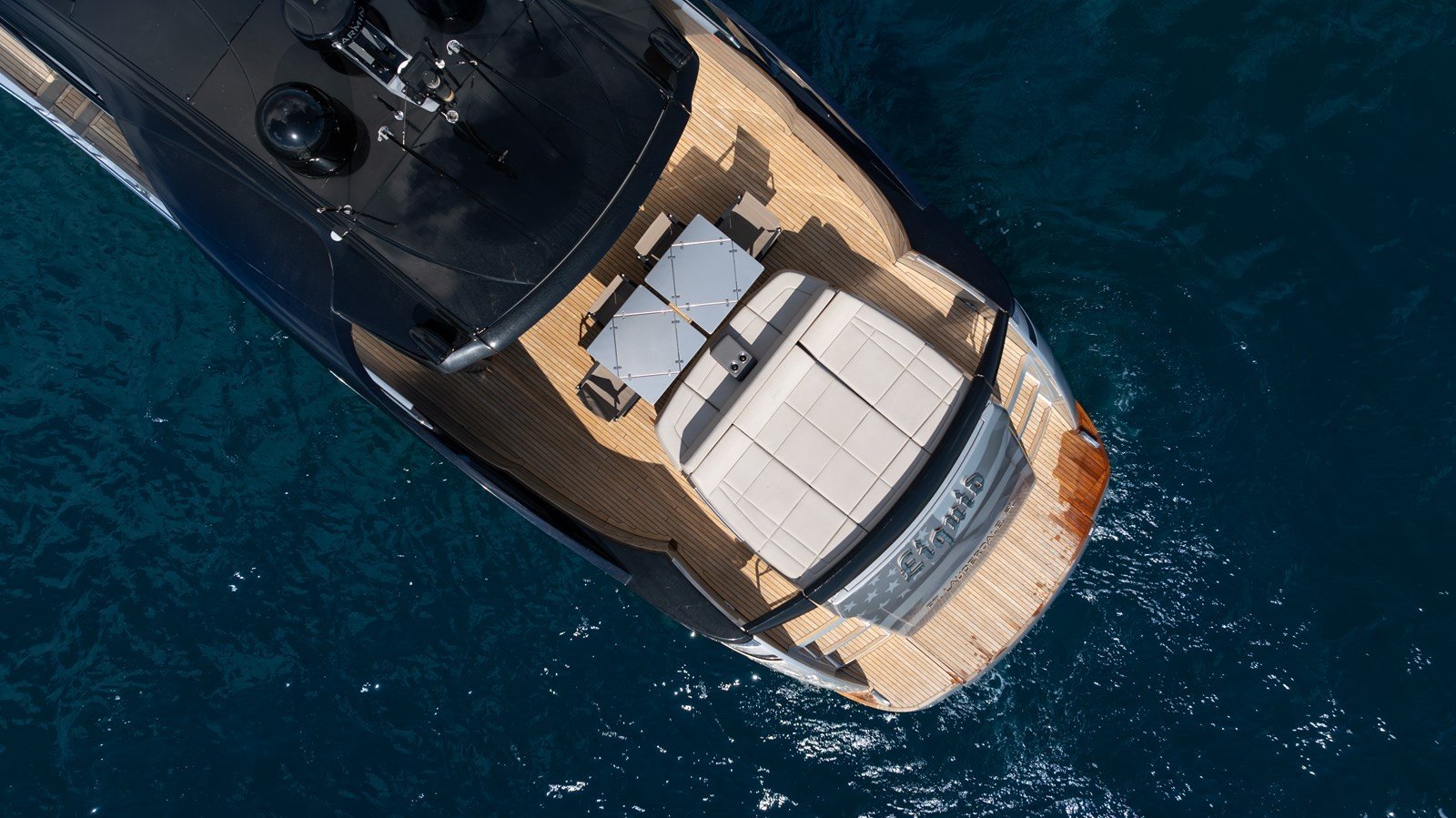 Pershing 70 – photo 7