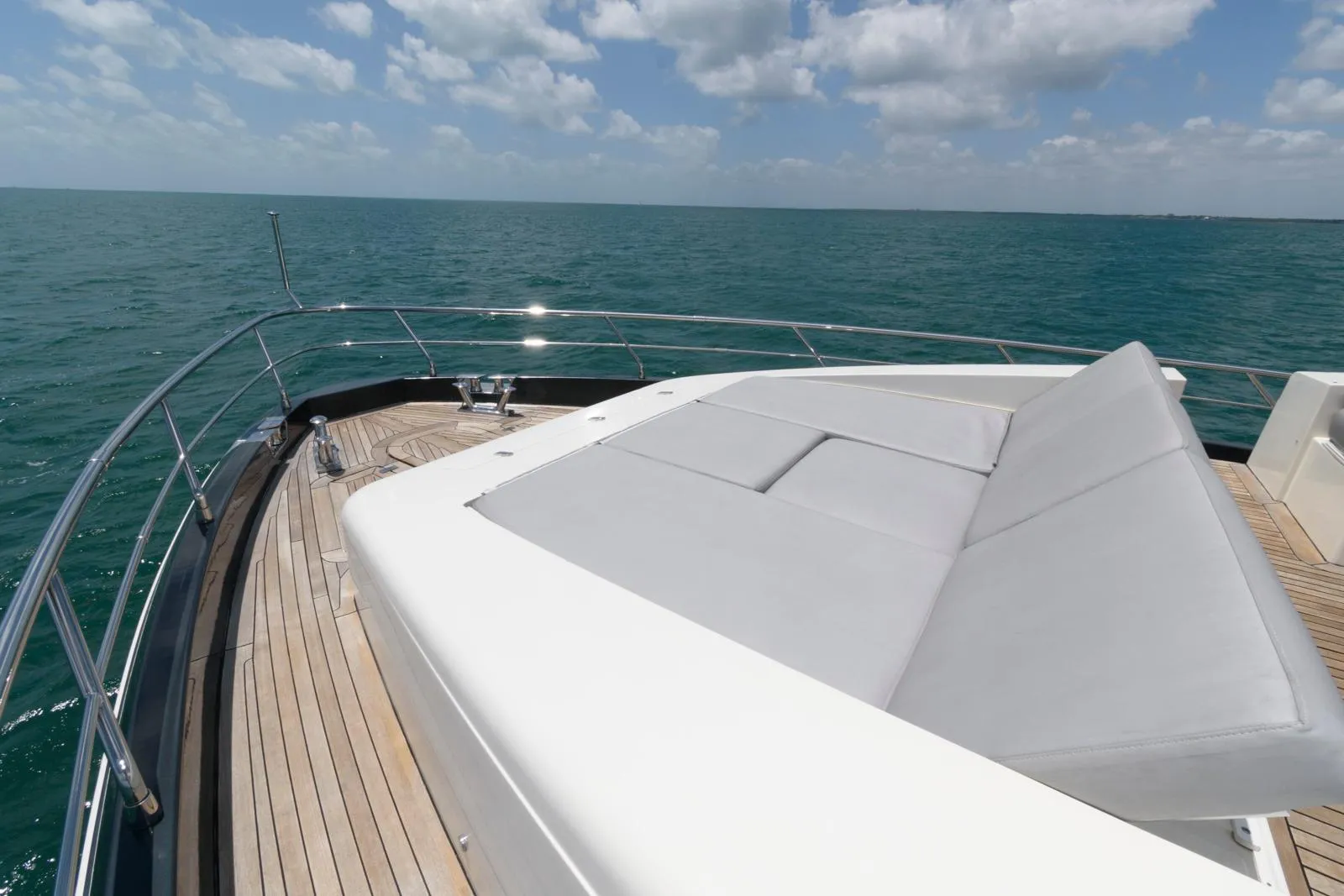 2013 Azimut Yachts 84 Flybridge – photo 21
